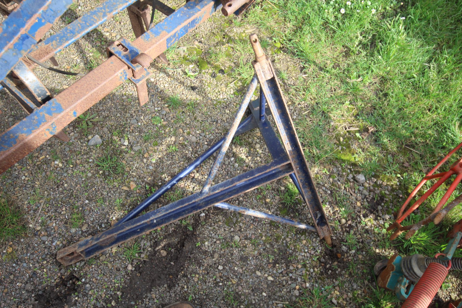 Nordsten 3m spring tine drill. Previously used for maize. Manual held. V - Image 53 of 56