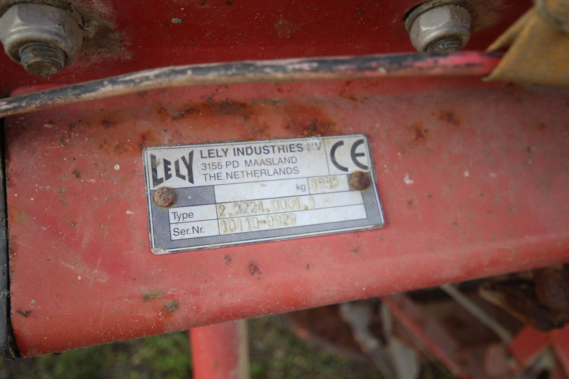 Lely Superbowl 24 twin disc fertiliser spreader. V - Image 12 of 12