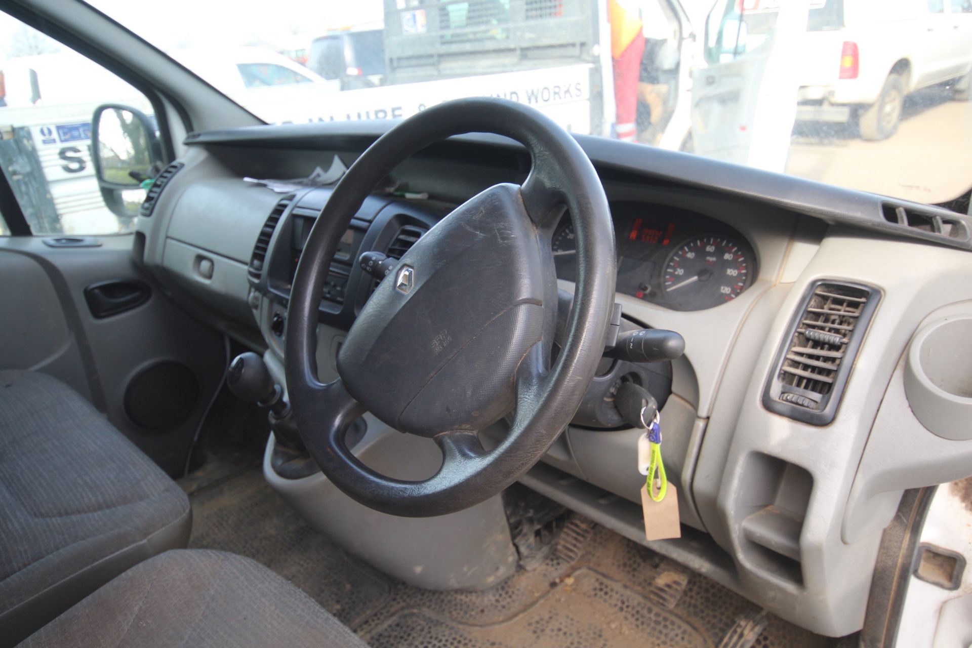 Renault Traffic 2700 2L diesel manual van. Registration AE58 DZW. Date of first registration 22/09/ - Image 35 of 50