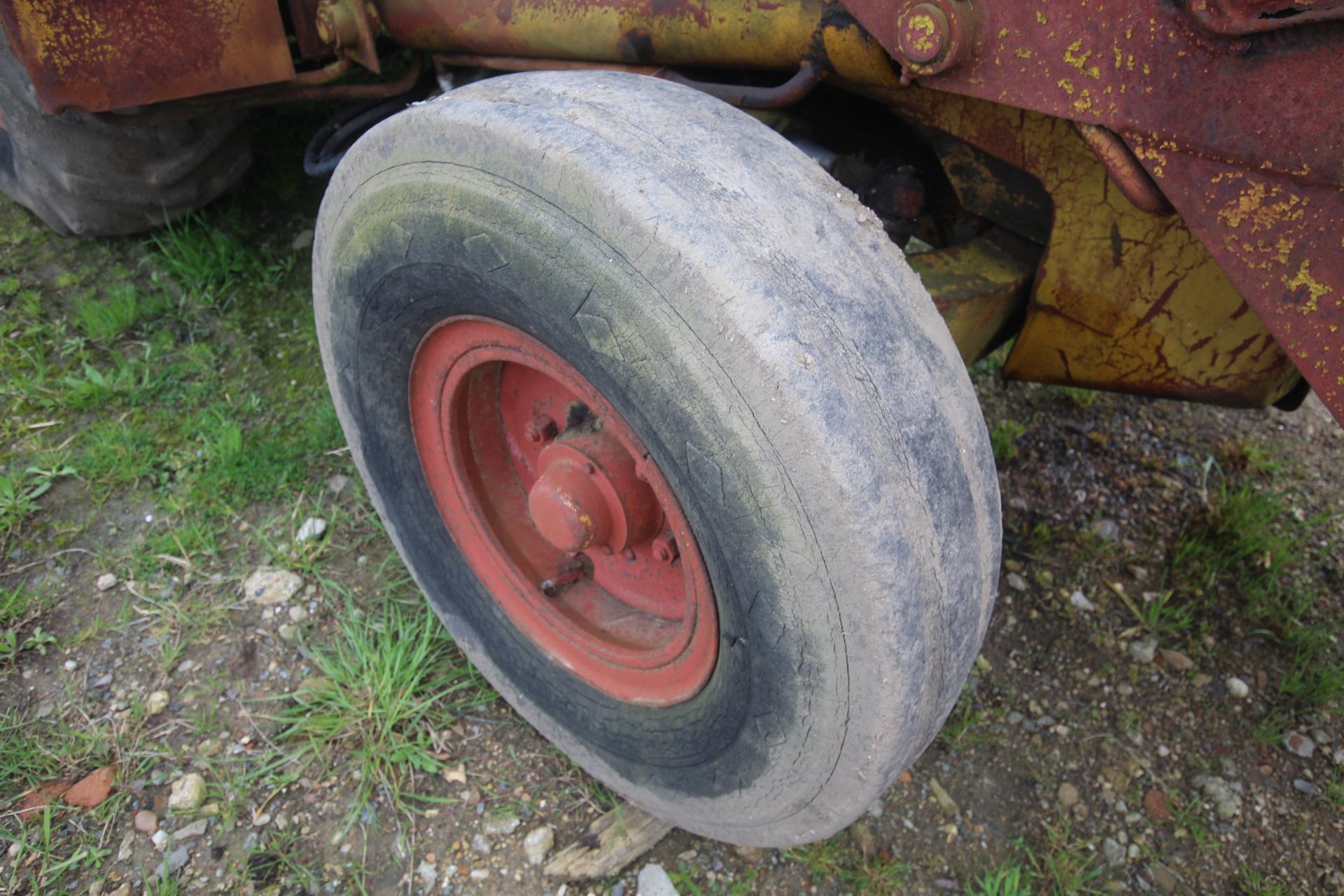 JCB 3C II 2WD backhoe loader. Registration Q106 EPV. With two rear buckets. Vendor reports that - Image 20 of 85