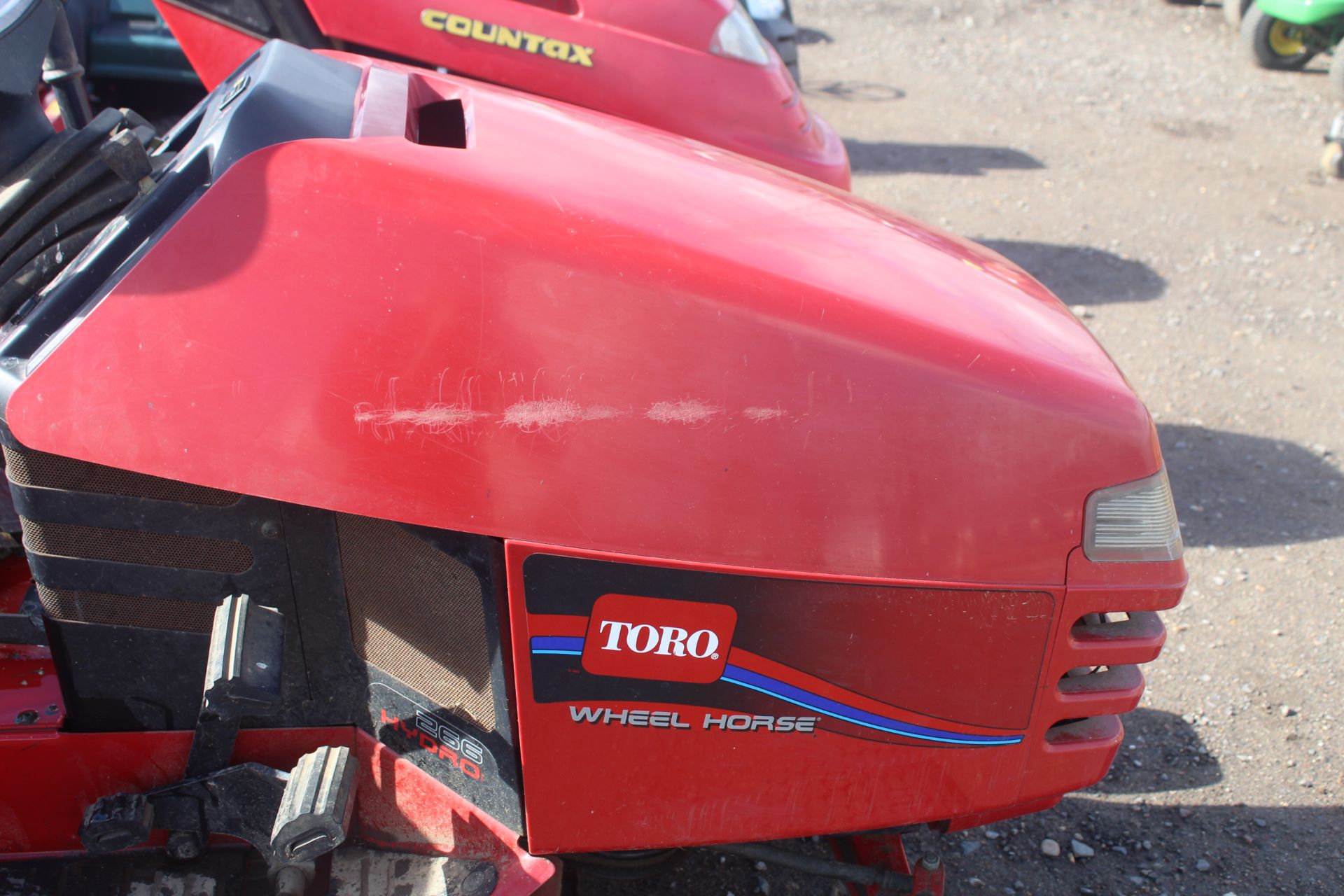 Wheel Horse Toro 38in ride-on mower. Key, Manual held. V - Image 8 of 22