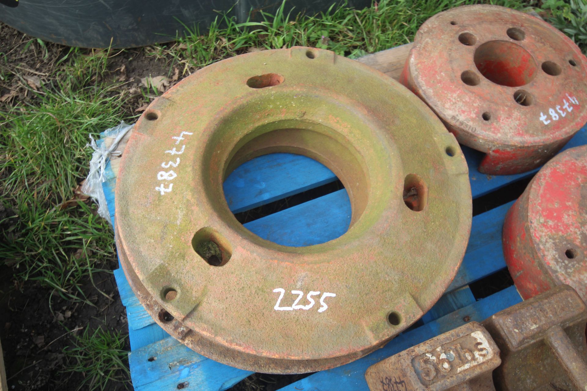 2x Fordson rear starter wheel weights.