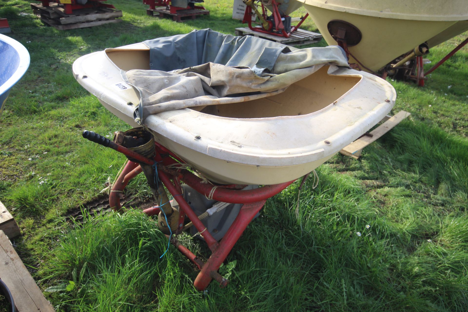 Vicon Vari-Spreader 402 fertiliser spreader. Serial Number 2210713966. V