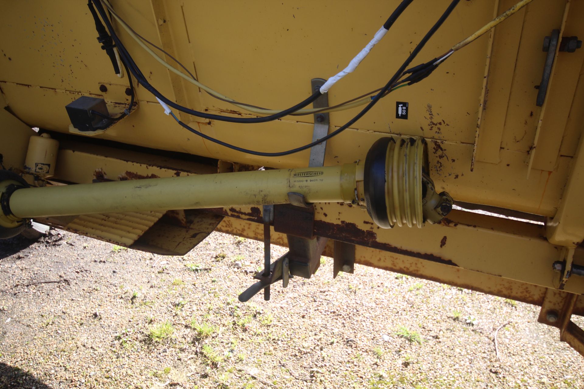 New Holland TX65 5 straw walker combine harvester. Registration N887 SKS. Date of first registration - Image 149 of 163