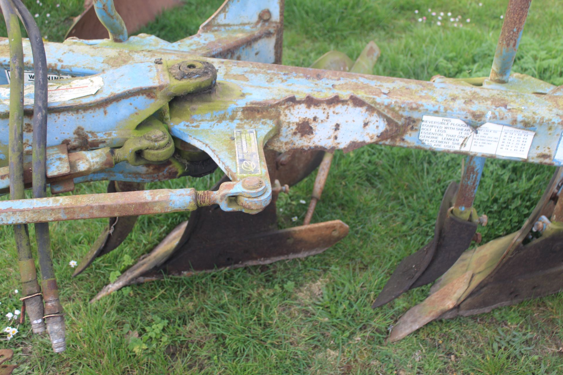 Lemken DL3+1F reversible plough. For sale due to retirement. V - Image 7 of 24