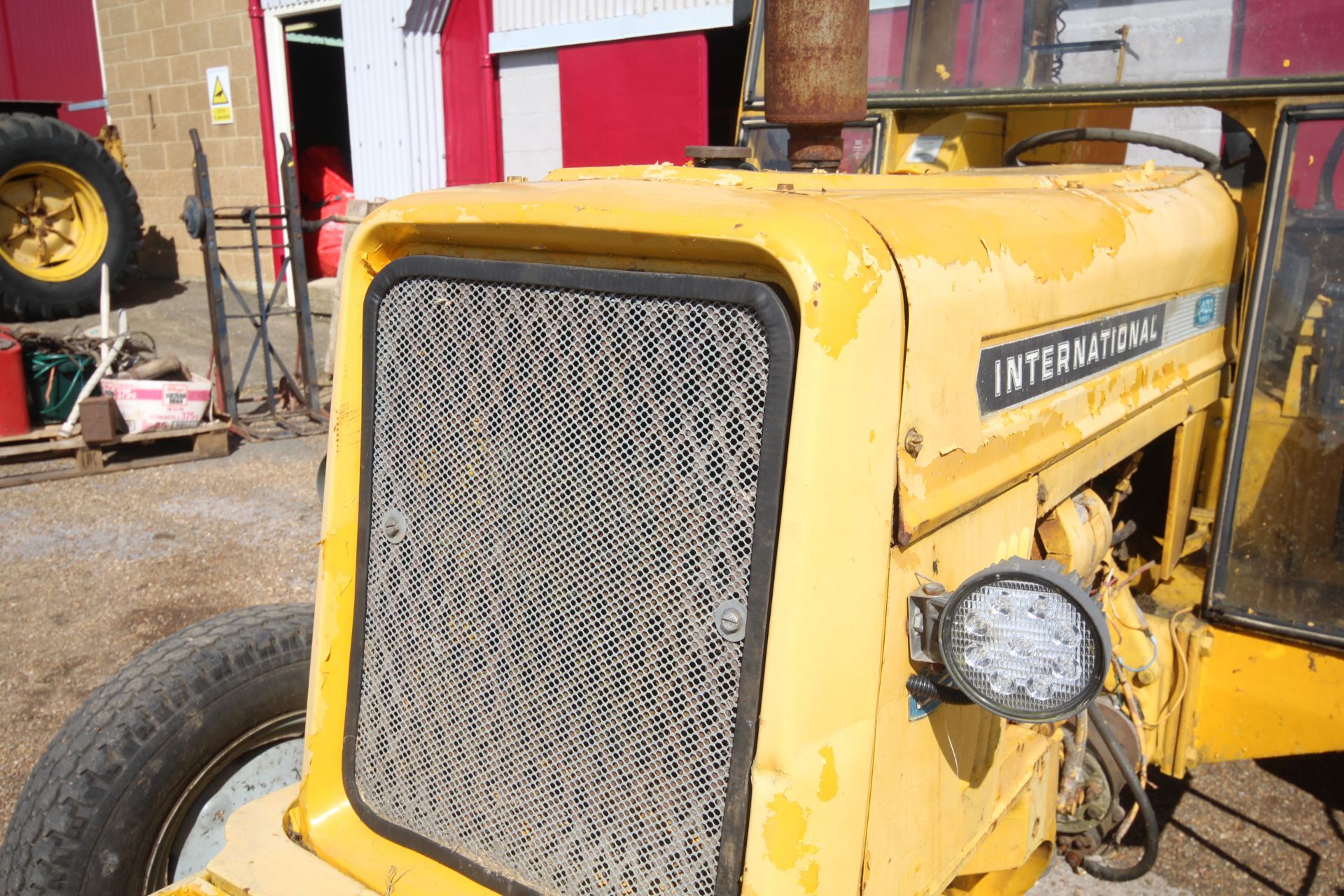 International 2400 Series A 2WD tractor. Registration GDX 955N. Date of first registration 01/11/ - Image 5 of 66