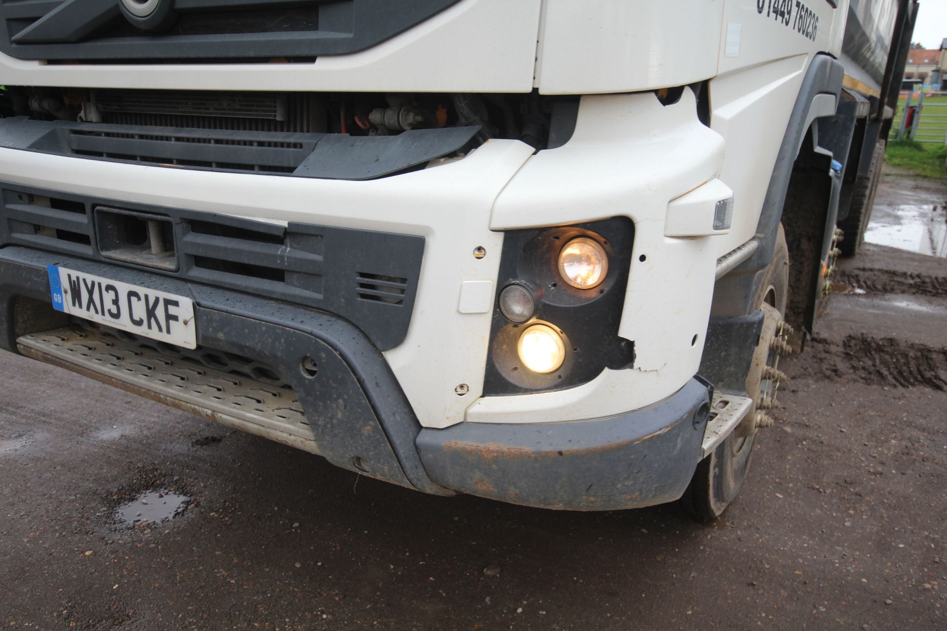 Volvo FMX 410 8x4 32T tipper. Registration WX13 CKF. Date of first registration 17/05/2013. 520, - Image 5 of 80