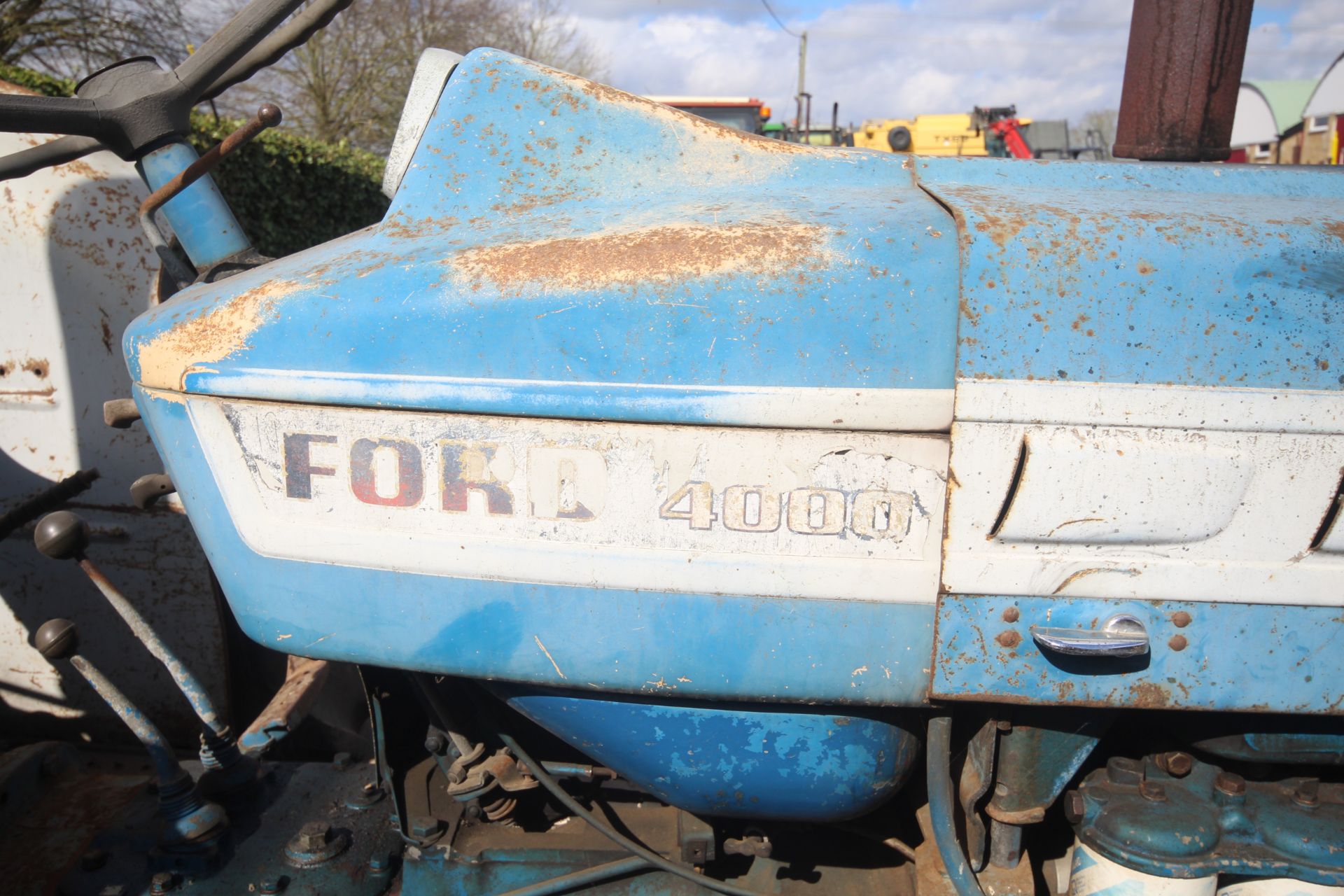 Ford 4000 Pre-Force 2WD tractor. Registration SRT 439F (expired). 13.6R36 rear wheels and tyres @ - Image 31 of 45