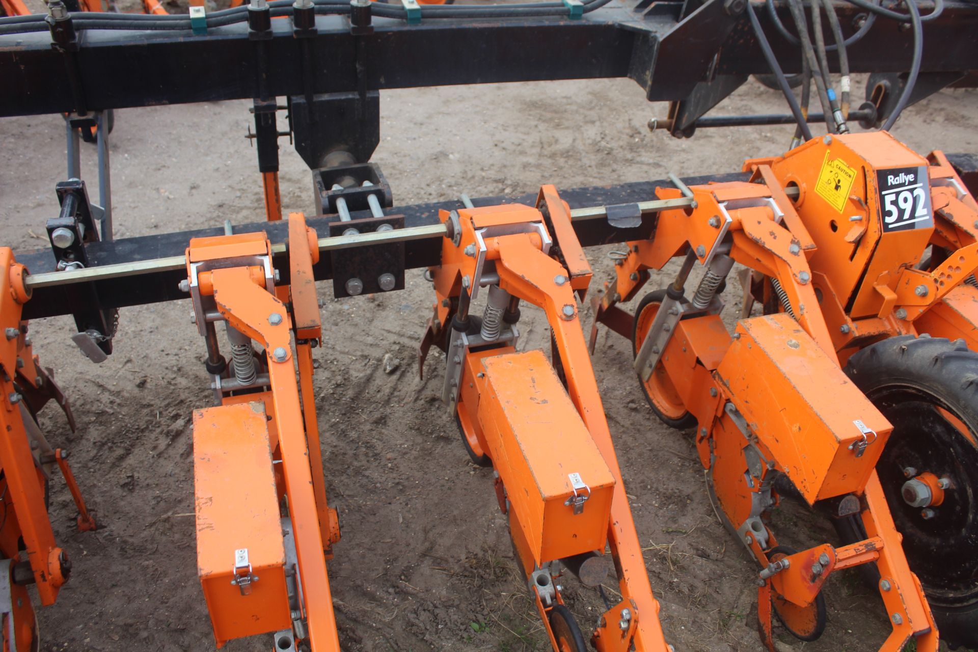 Stanhay Rallye 592 hdraulic folding 12 row beet drill. With bout markers. V - Image 15 of 28