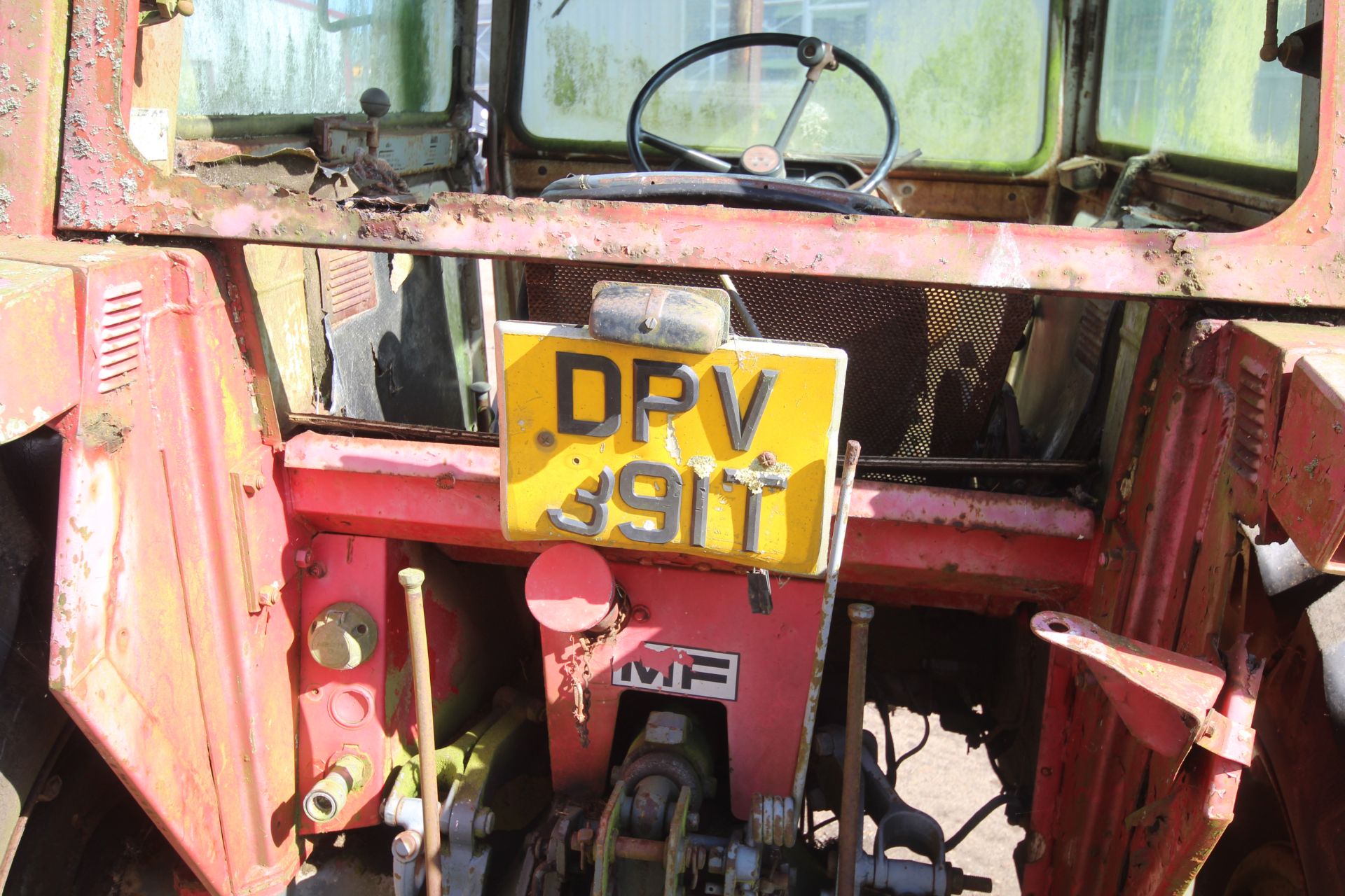 Massey Ferguson 550 2WD tractor. Registration DPV 391T (no paperwork). Date of first registration - Image 21 of 54