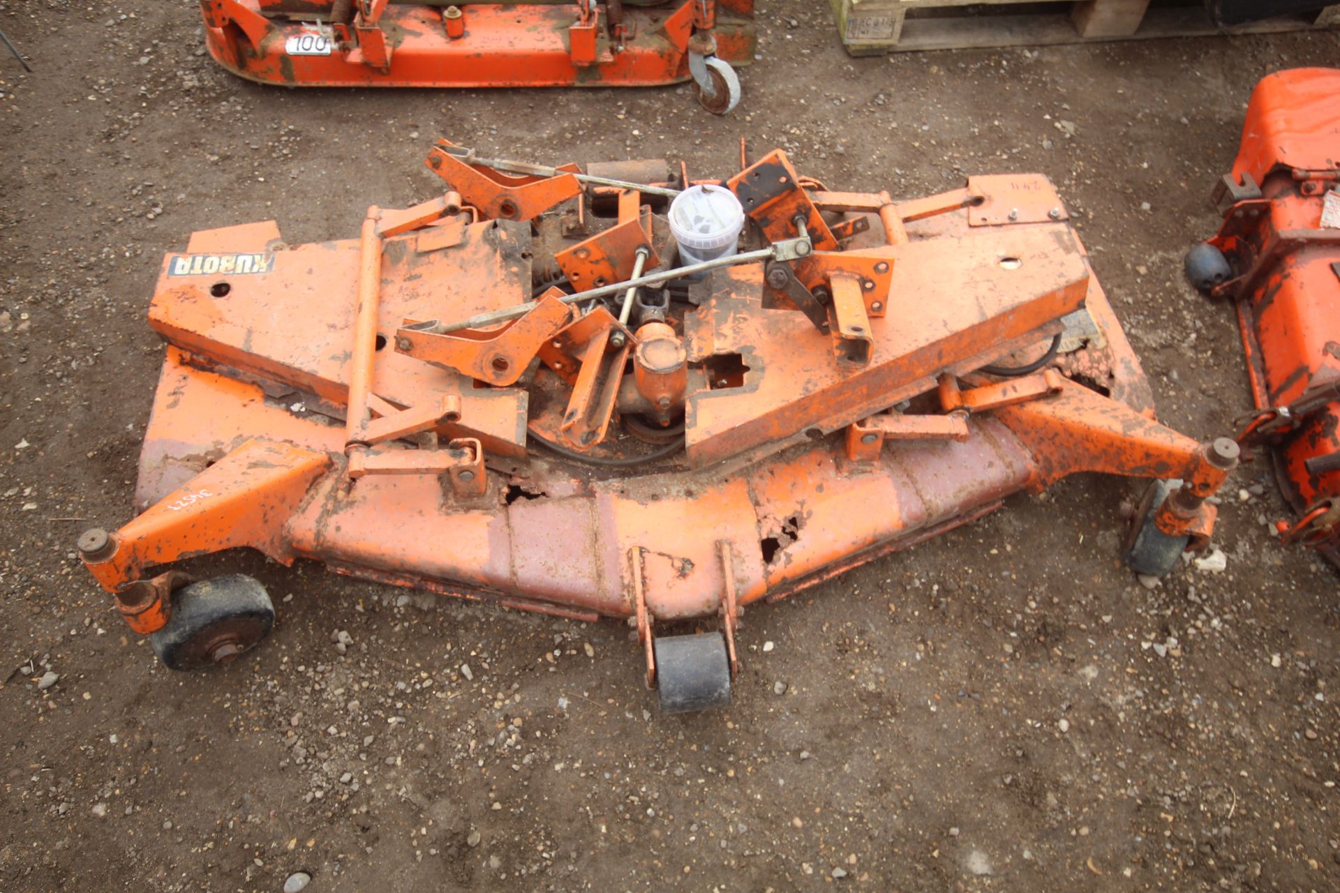 Kubota 7100 5ft mid mounted mower deck and brackets.