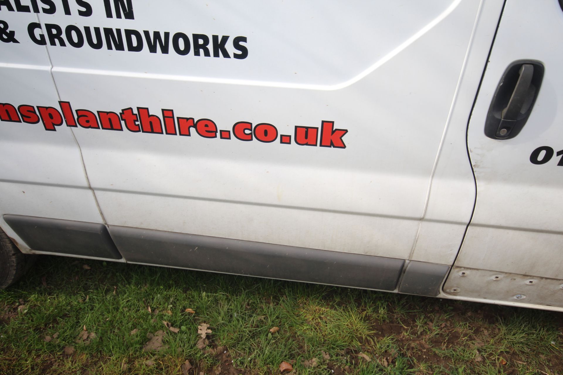 Renault Traffic 2700 2L diesel manual van. Registration AE58 DZW. Date of first registration 22/09/ - Image 13 of 50