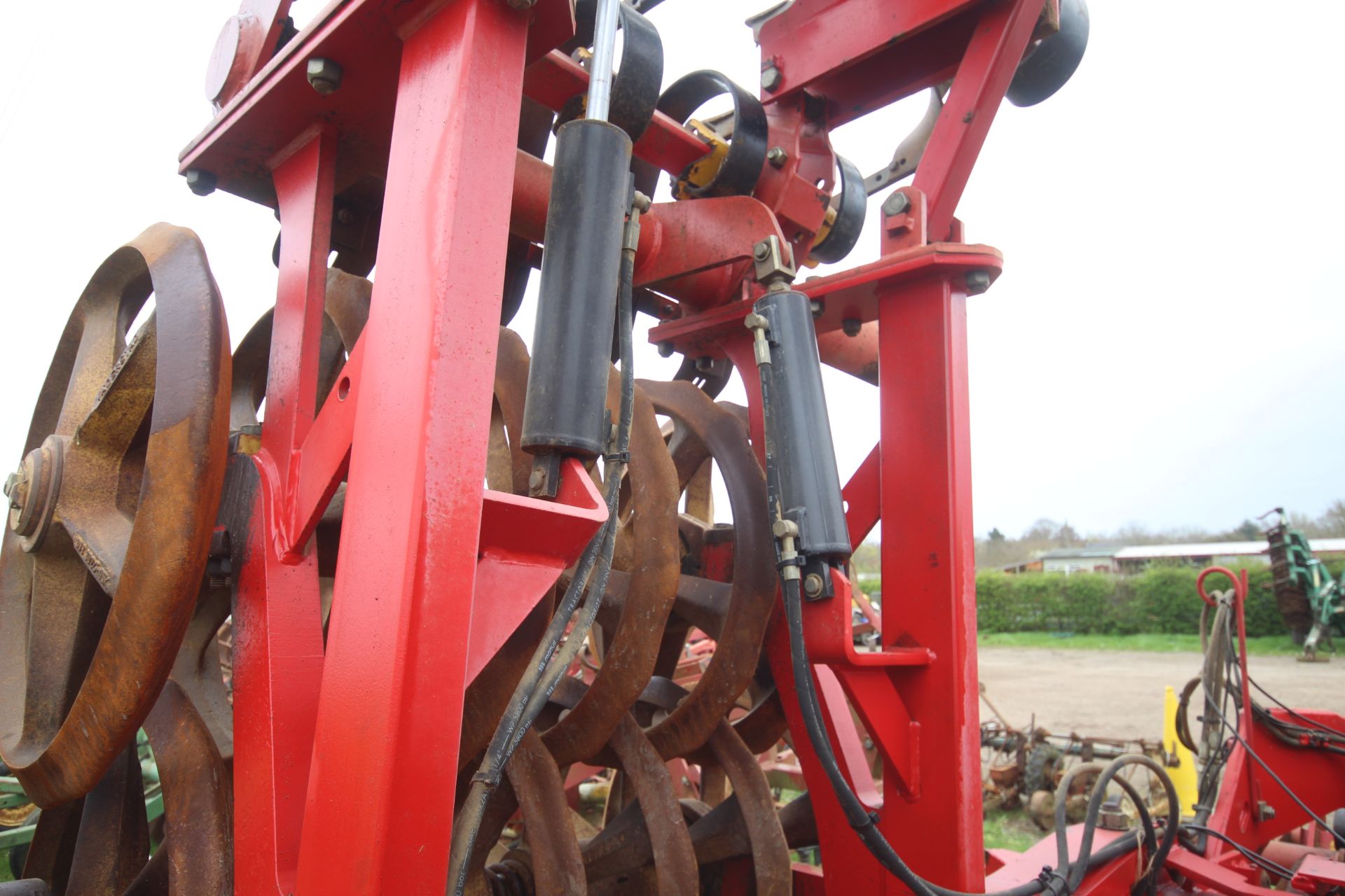 Vaderstad 4.5m Rexius Twin 450. With sprung legs, levelling paddles and double cast iron rings. - Image 32 of 48