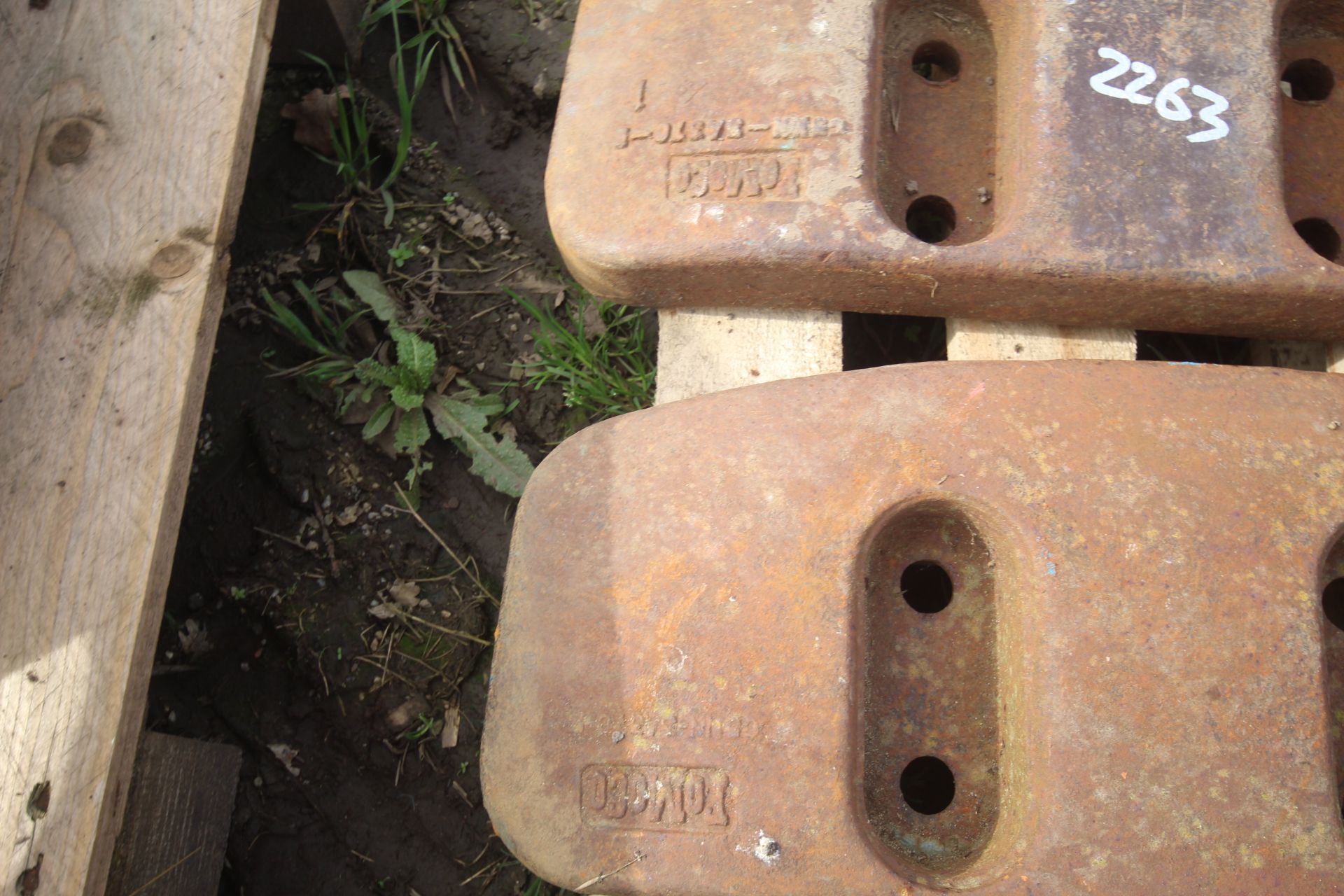 2x Ford 1000 series front weights. - Image 2 of 3