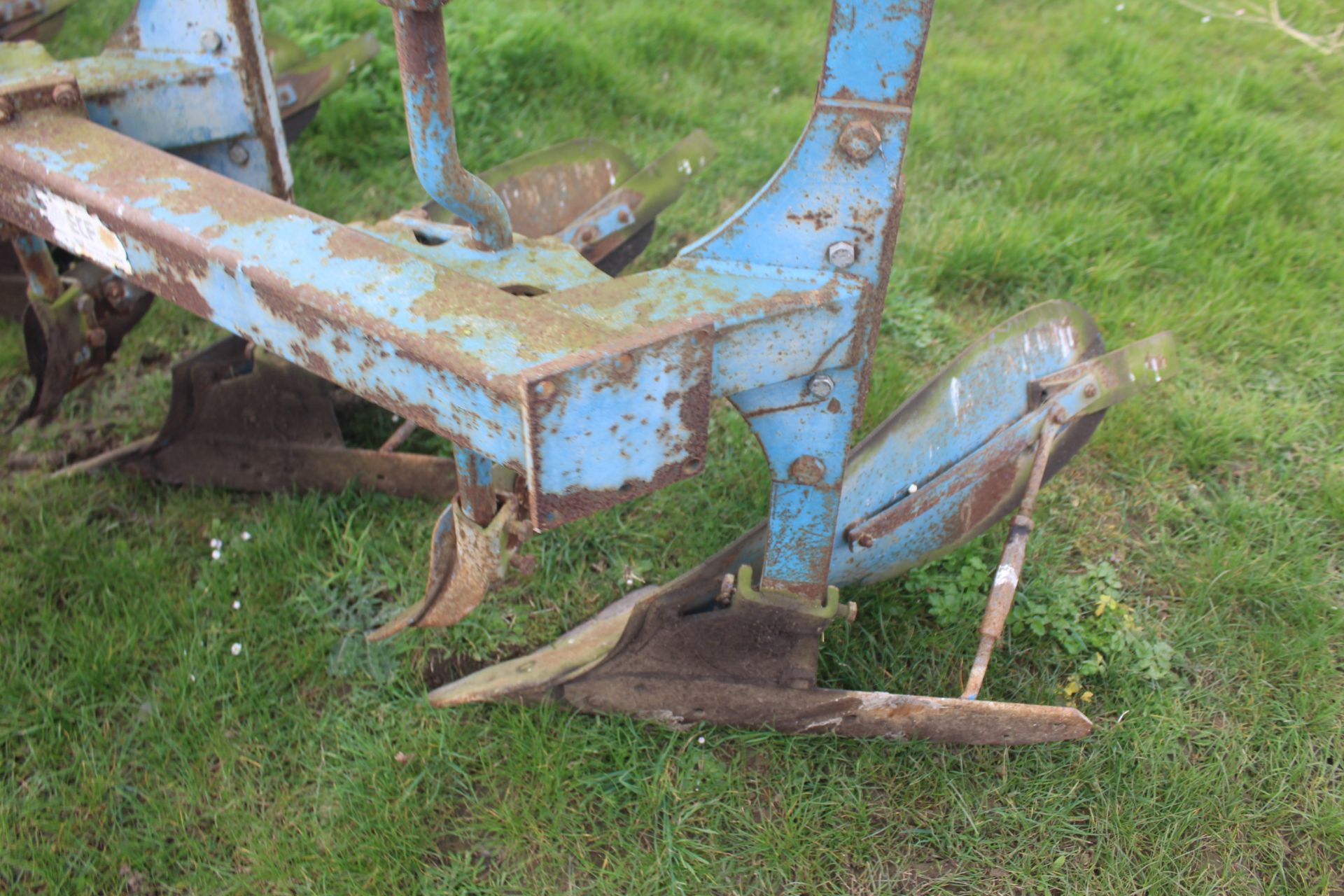 Lemken DL3+1F reversible plough. For sale due to retirement. V - Image 12 of 24