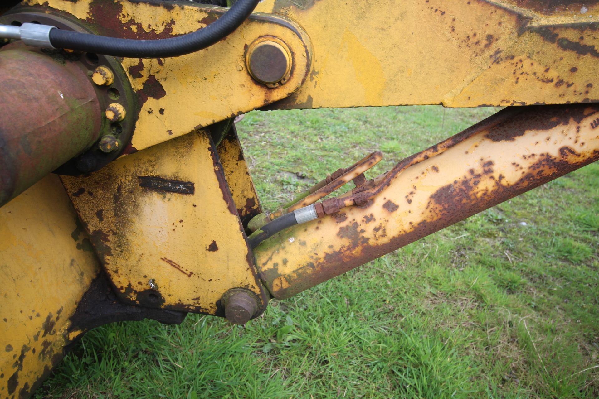 International Harvester 260A 2WD backhoe loader. Registration CWJ 891T (no paperwork). Date of first - Bild 58 aus 104