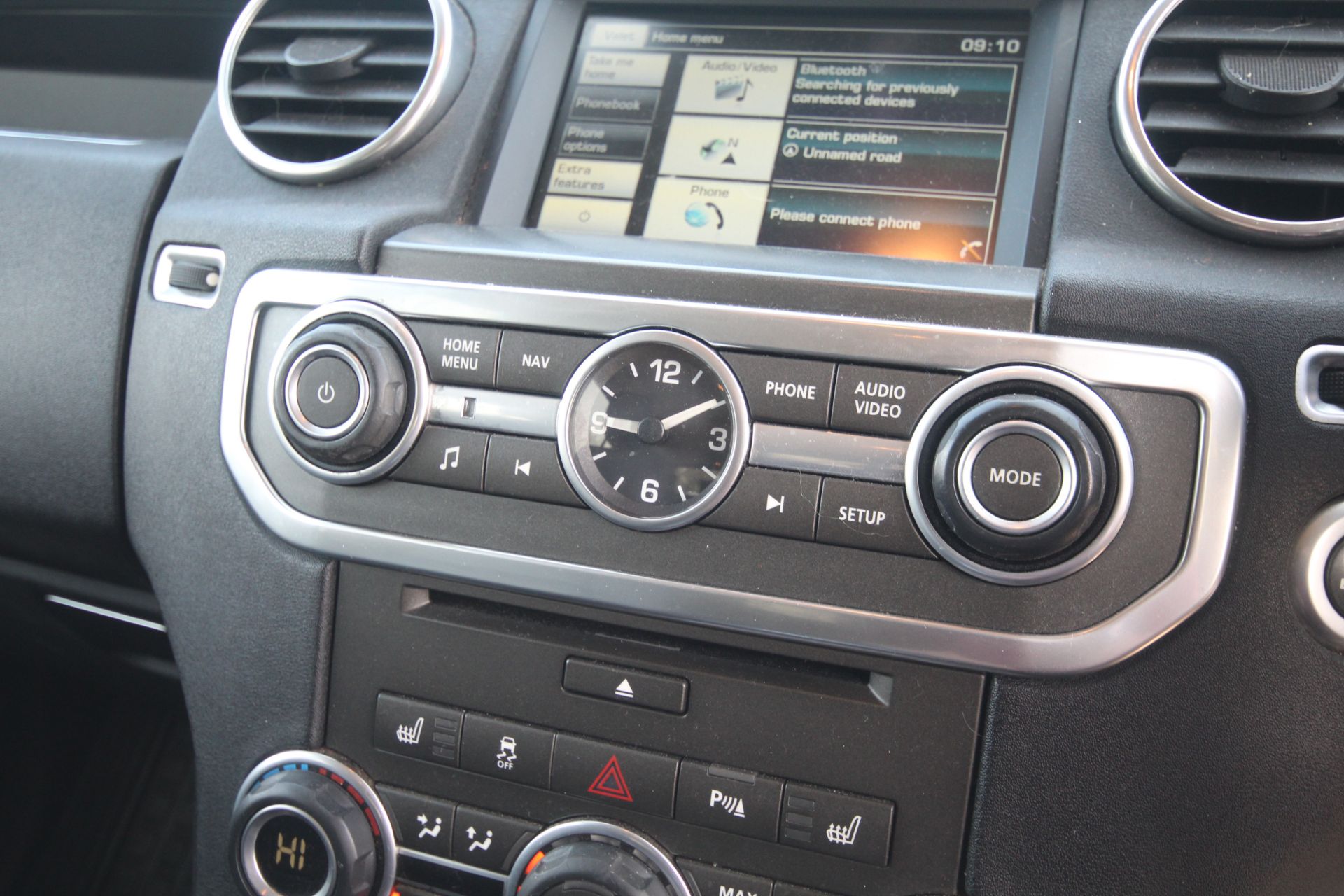 Land Rover Discovery 4 3.0L diesel Commercial. Registration AJ14 FJA. Date of first registration - Image 42 of 65