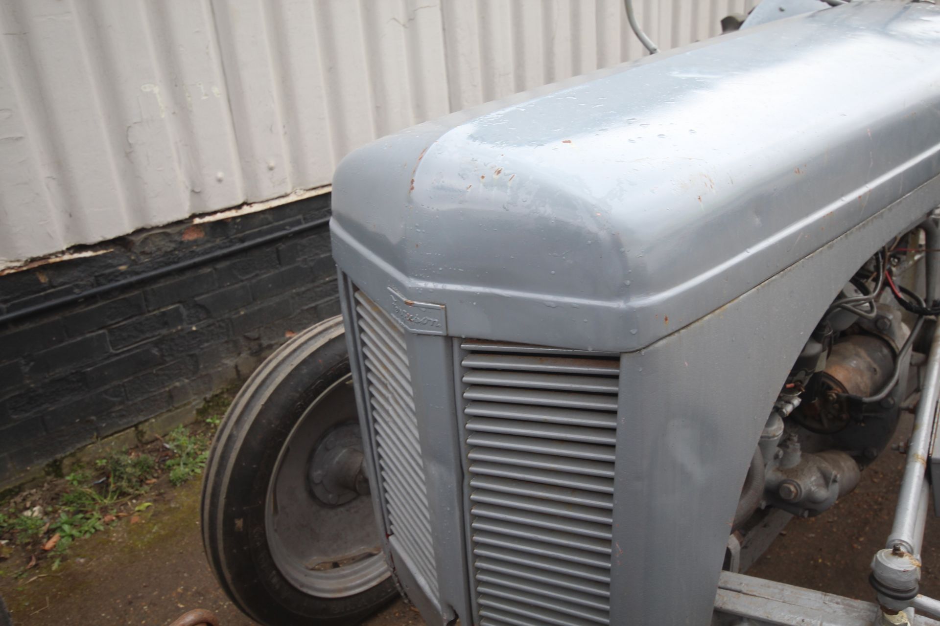 Ferguson TEA 20 Petrol 2WD tractor. Registration 771 XUN. 1948. Serial number 57289. 11.2-28 rear - Image 5 of 44