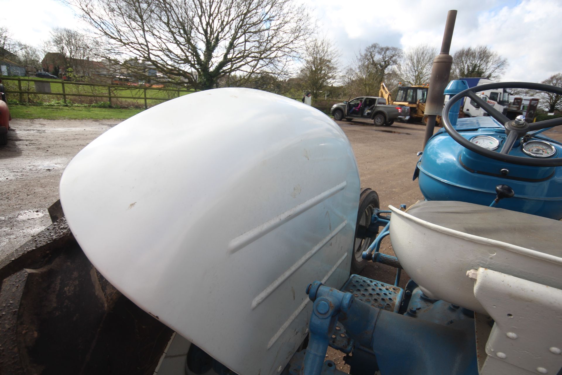 Fordson New Performance Super Major 2WD tractor. 12.4-36 rear wheels and tyres @ 99%. Key held. - Image 27 of 47