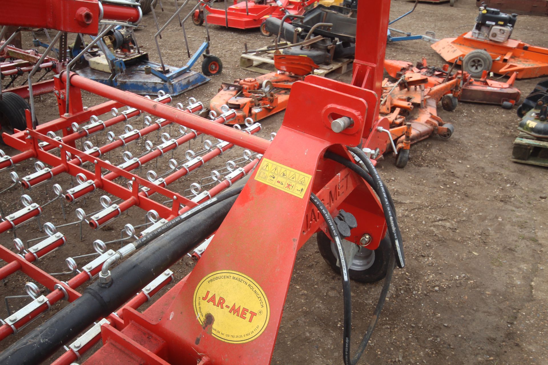 Jarmet 6m hydraulic folding grass harrow. - Image 16 of 16