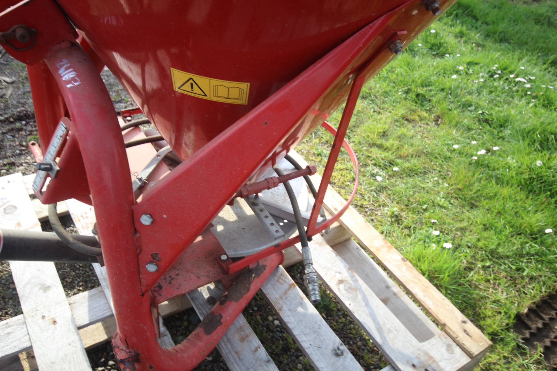 Fleming Sitrex 500 fertiliser spreader. With spare spreader disc. - Image 5 of 11