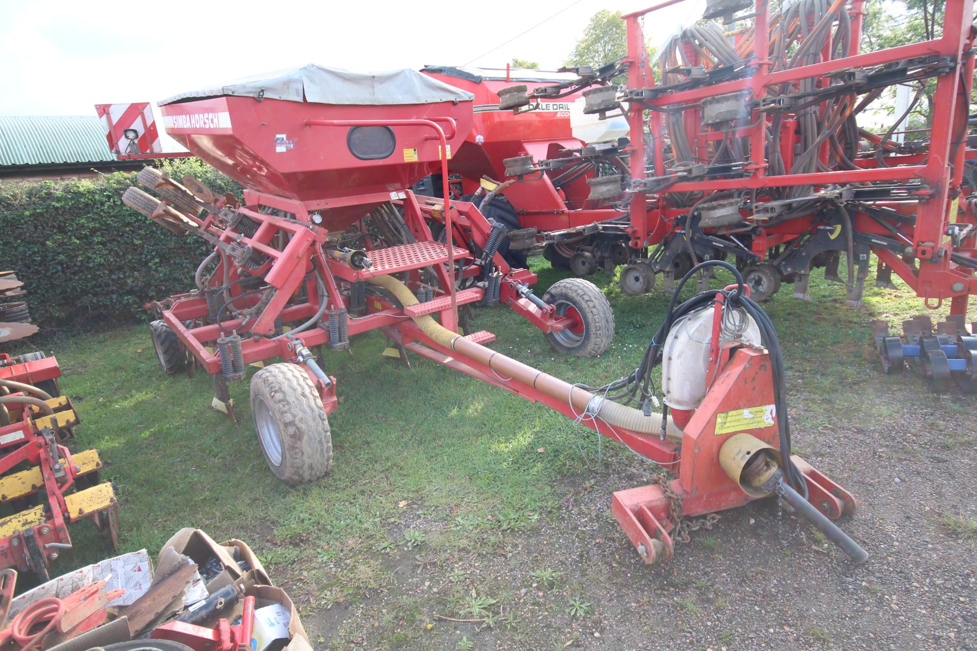 Horsch CO4 4m tine drill. With tramline, control box, various spares and manuals. V. - Bild 2 aus 54