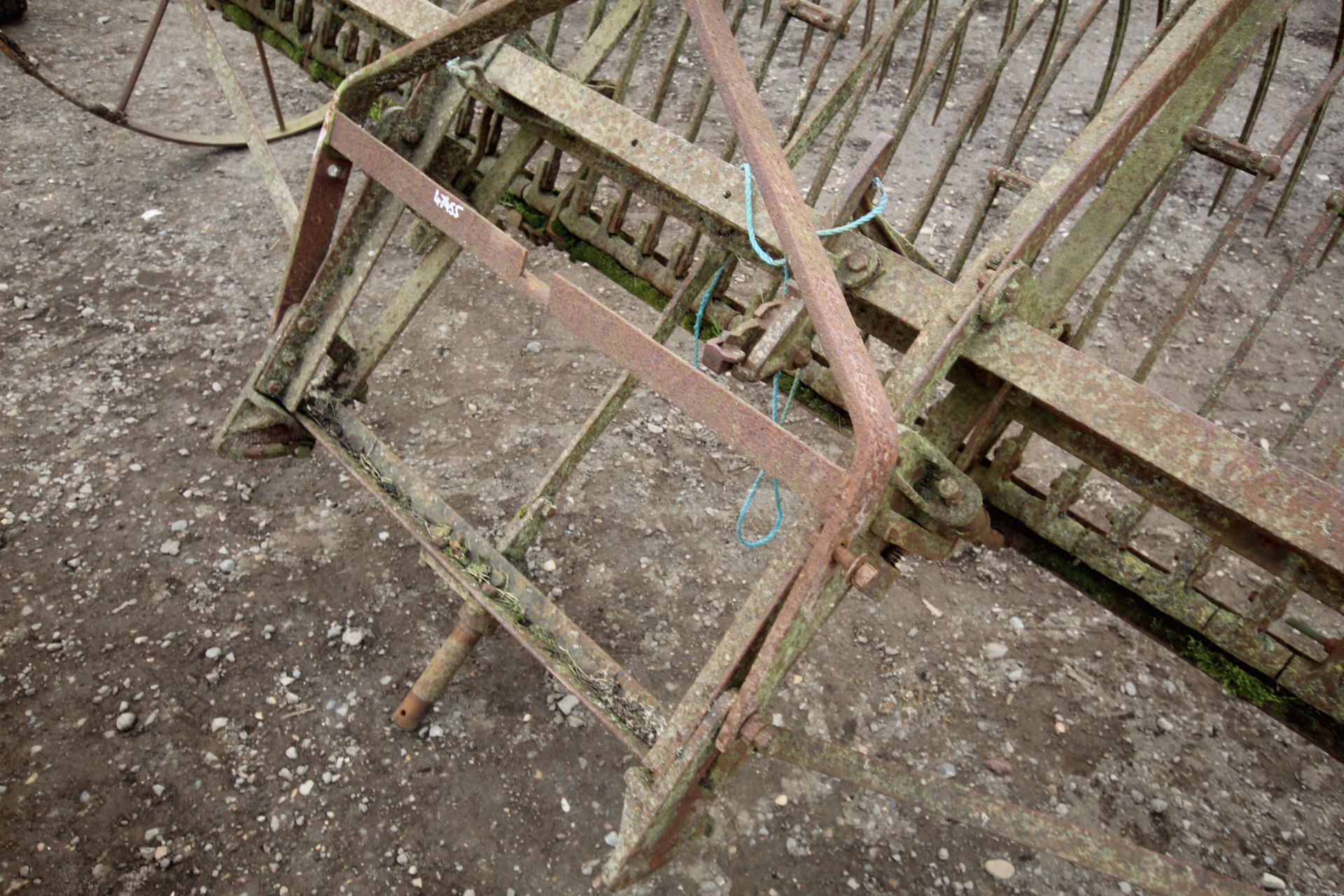 Trailed vintage hay rake. V - Image 4 of 10