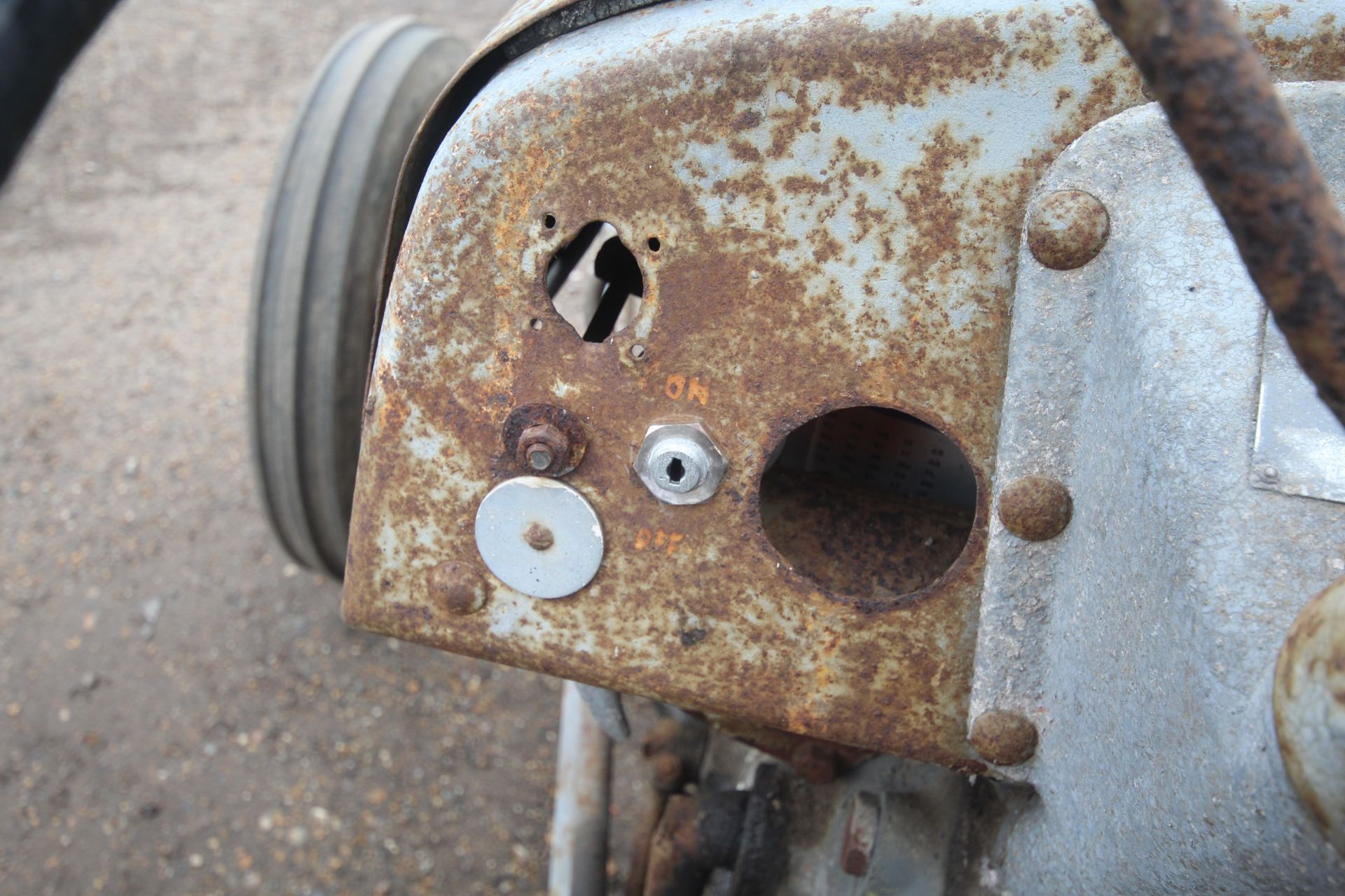 Ferguson TED 20 Petrol/ TVO 2WD tractor. 1953. Serial number 201176. Key held. V - Image 37 of 45