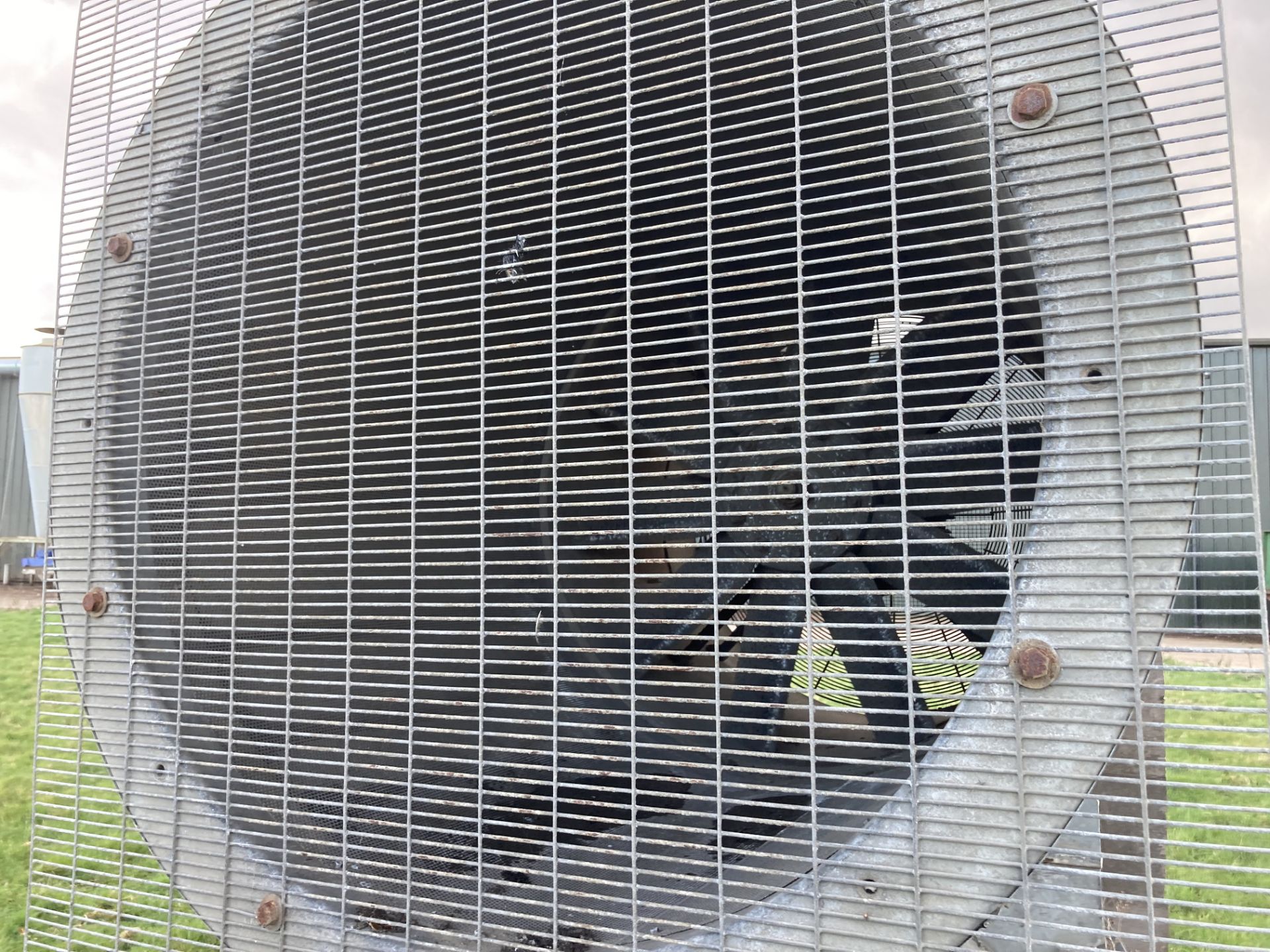 2x GW Axial Flow 20HP fans. With Flaktwoods silencers. Collection from Rendlesham, near Campsea - Bild 3 aus 3