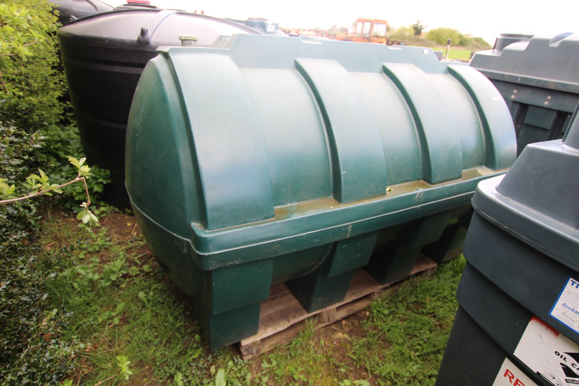 2,500L heating oil tank. - Image 5 of 5