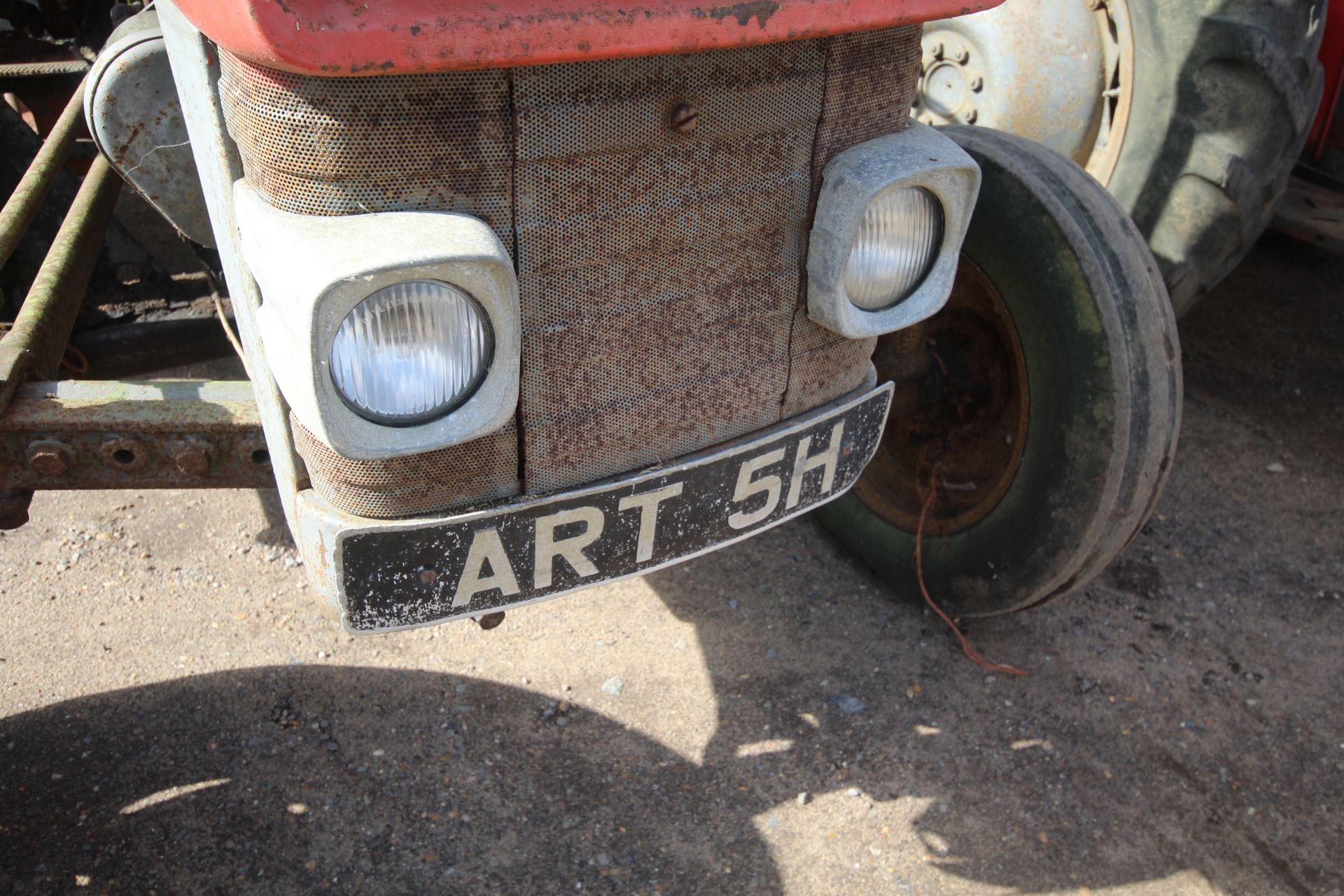 Massey Ferguson 135 2WD tractor. Registration ART 5H. Date of first registration 07/11/1969. - Bild 6 aus 58