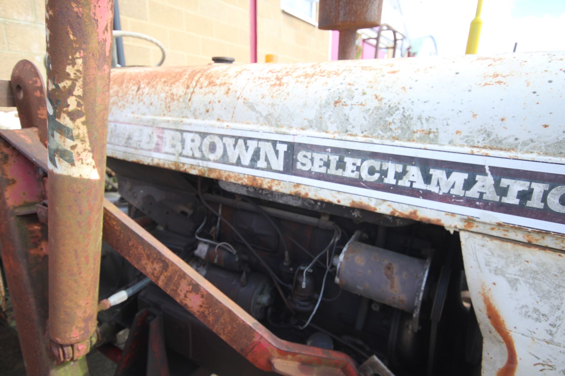 David Brown 990 Selectamatic 2WD tractor. Vendor reports that it starts runs and drives but requires - Image 33 of 45