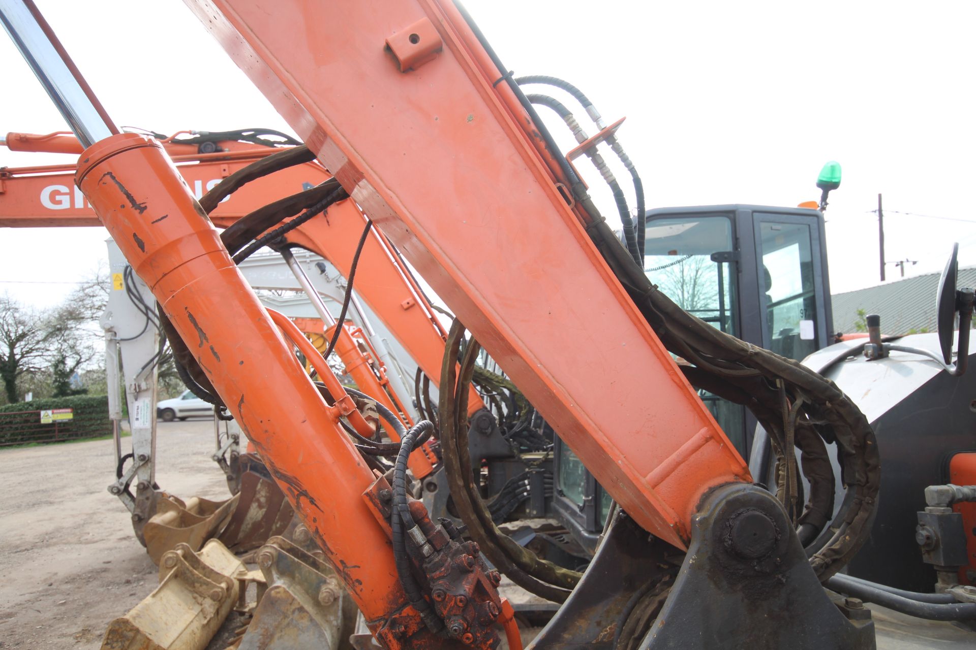 Hitachi Z-Axis 85-USB LC-3 8.5T rubber track excavator. 2012. 7,217 hours. Serial number HCM - Image 39 of 71