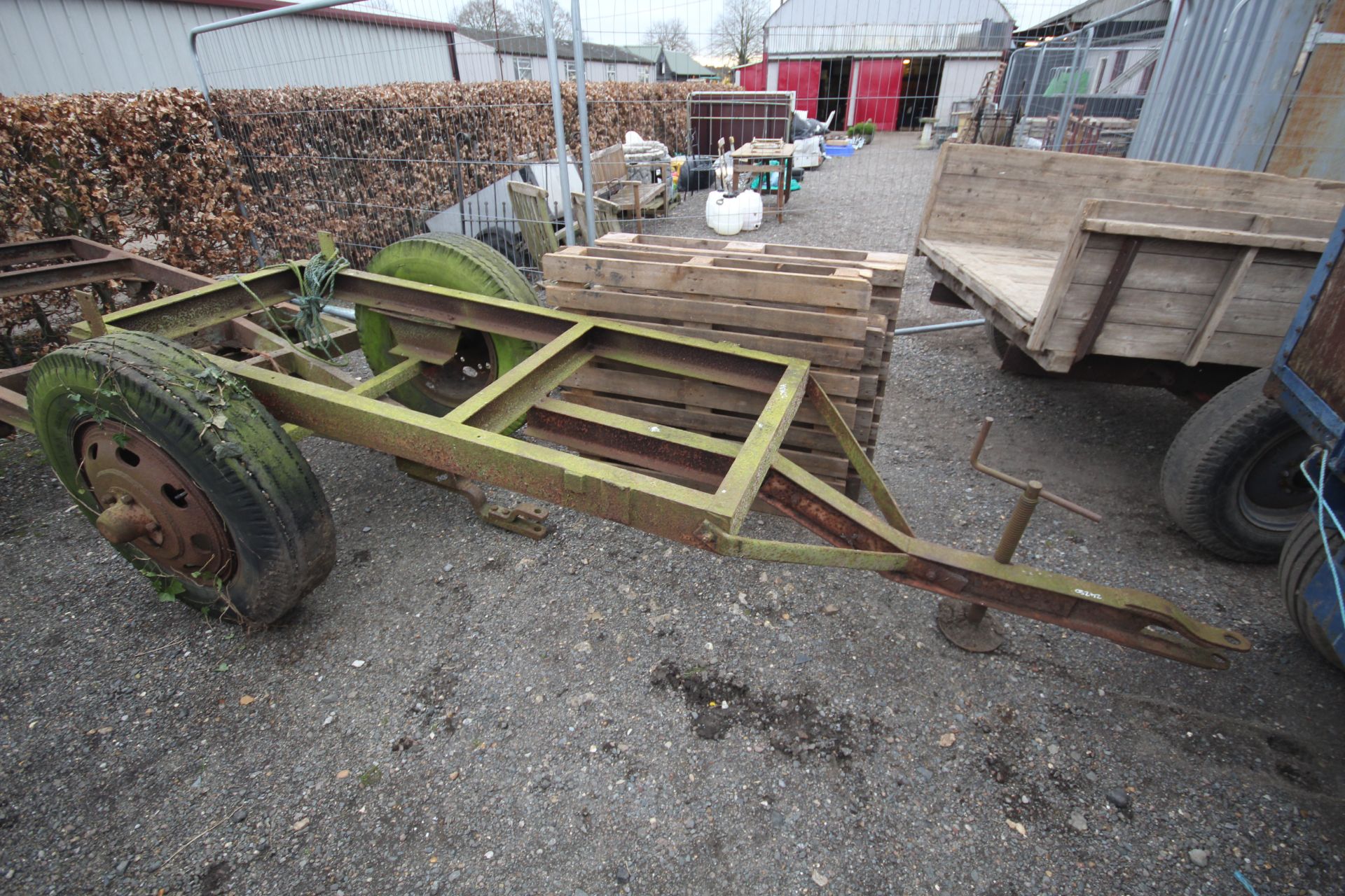 Single axle trailer chassis.