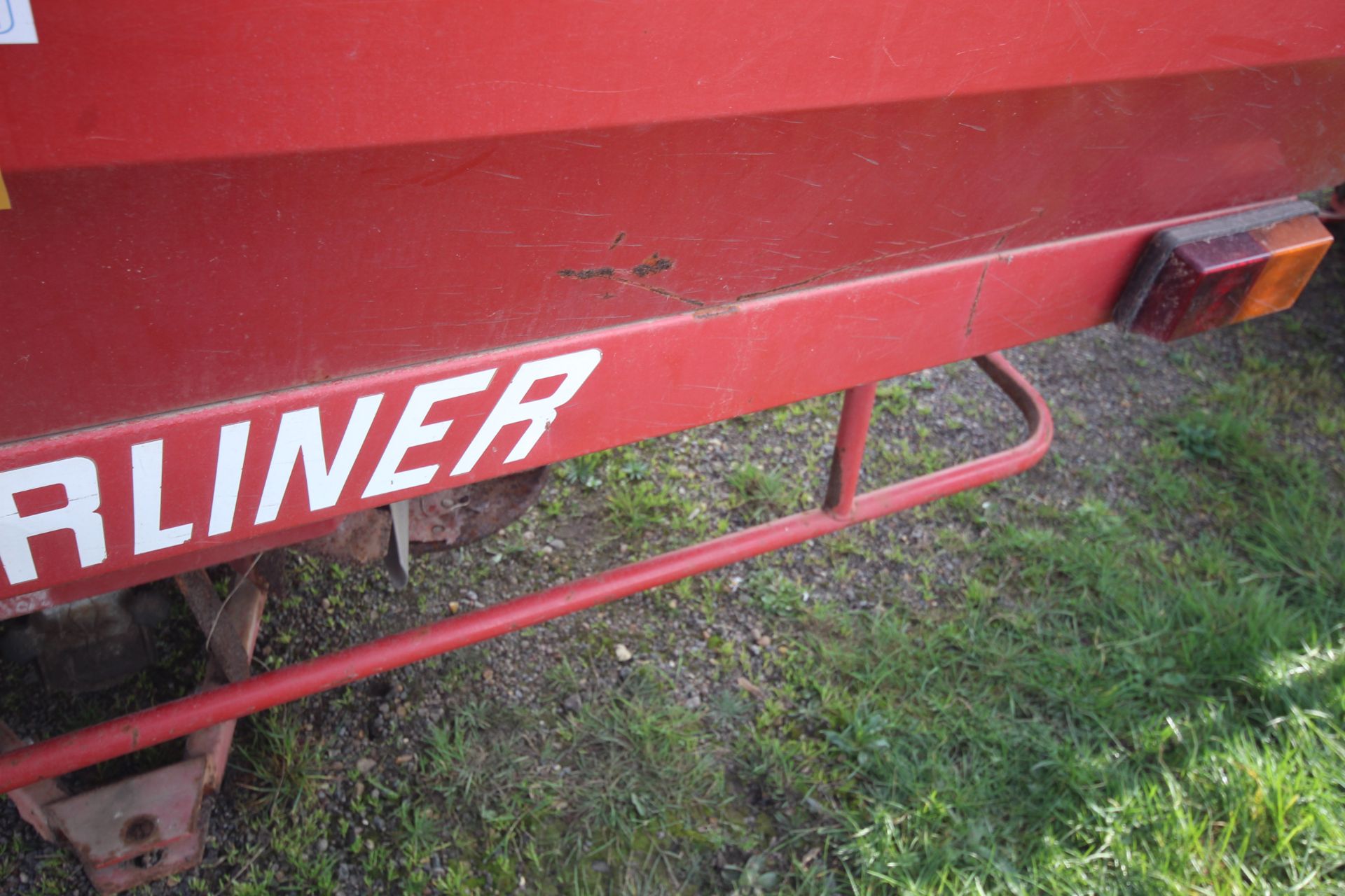 Lely Superbowl 24 twin disc fertiliser spreader. V - Image 7 of 12