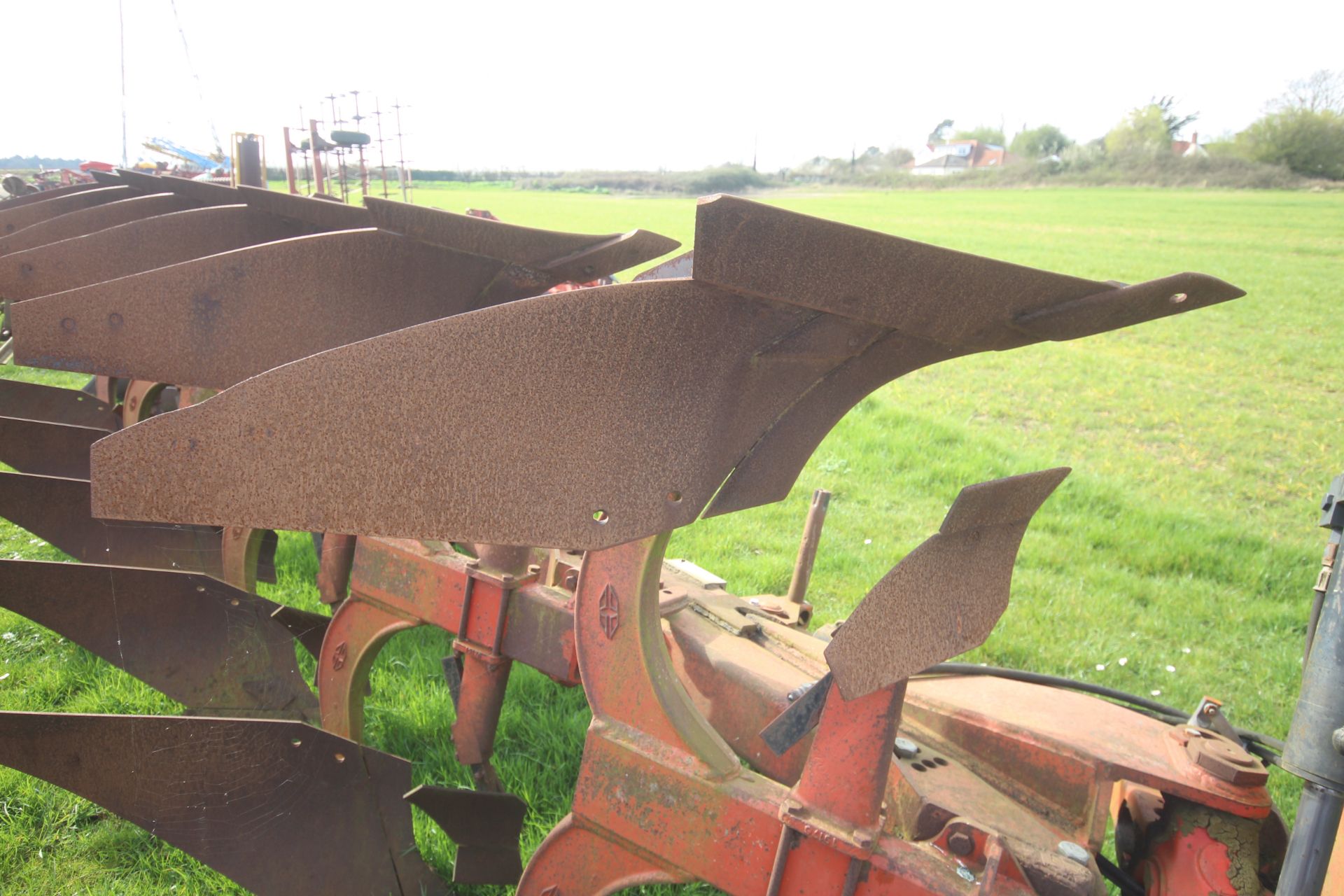 Gregoire Besson 5+1F reversible plough. 1997. One farm from new. V - Image 6 of 24