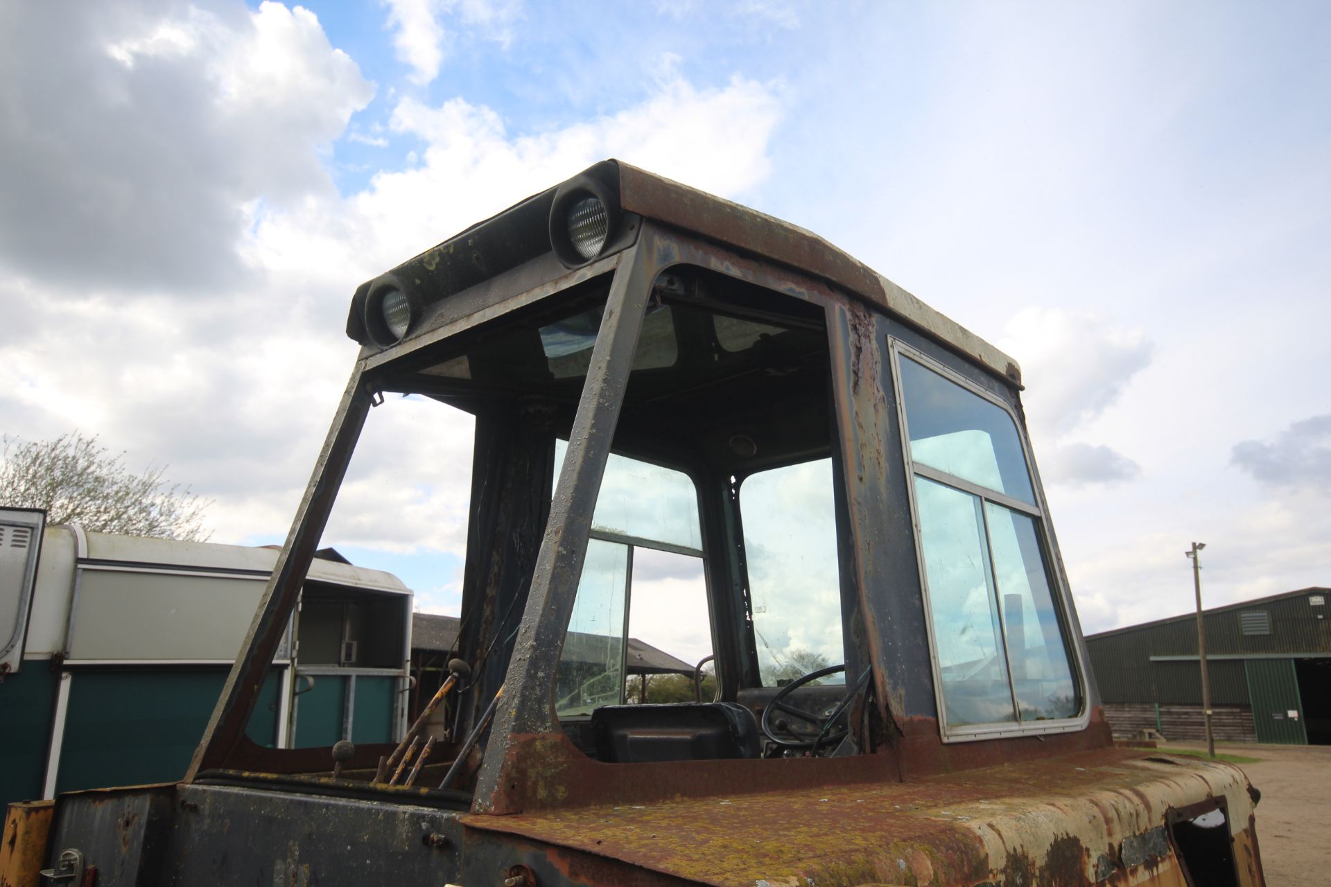 International Harvester 260A 2WD backhoe loader. Registration CWJ 891T (no paperwork). Date of first - Bild 29 aus 104