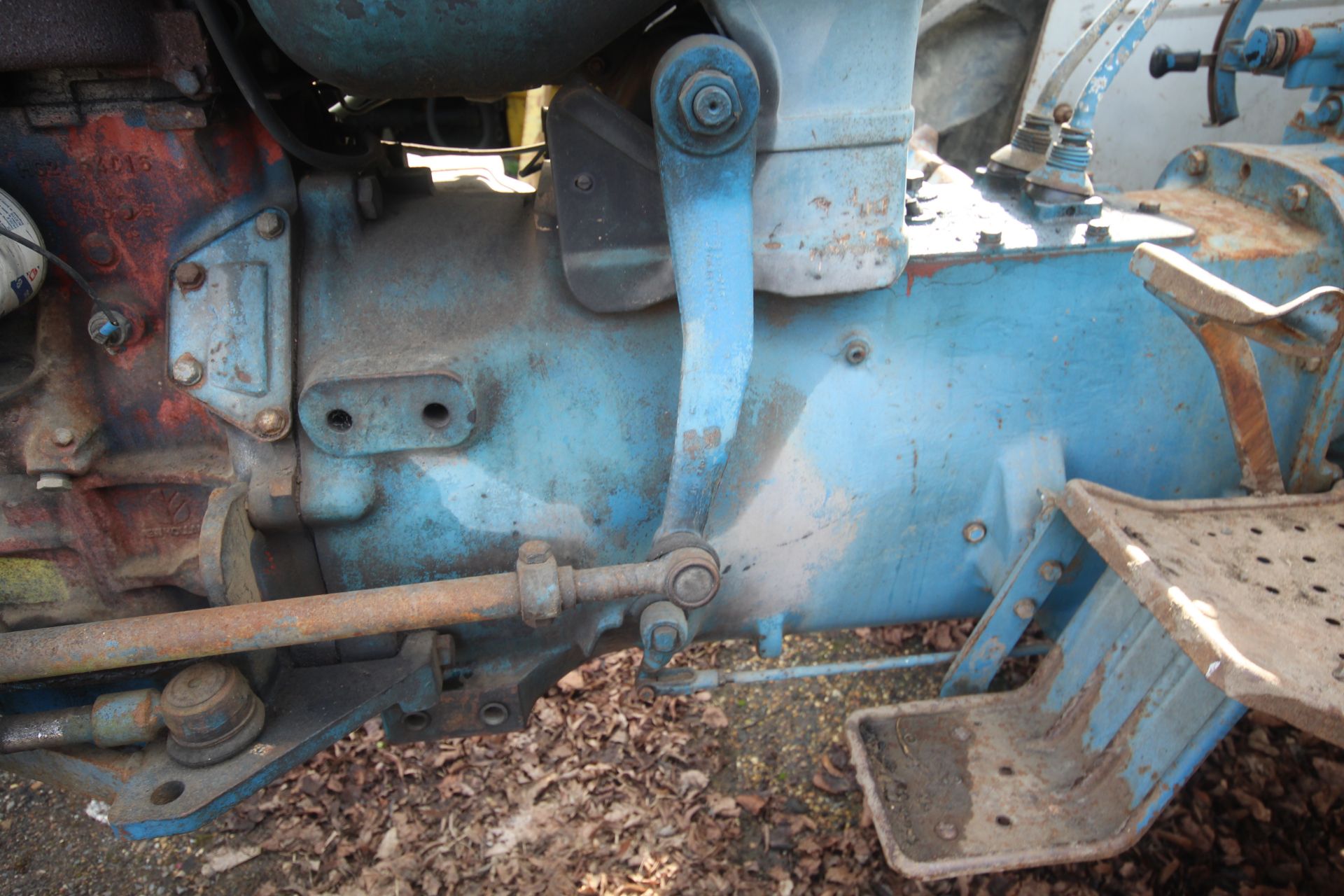 Ford 4000 Pre-Force 2WD tractor. Registration SRT 439F (expired). 13.6R36 rear wheels and tyres @ - Image 15 of 45