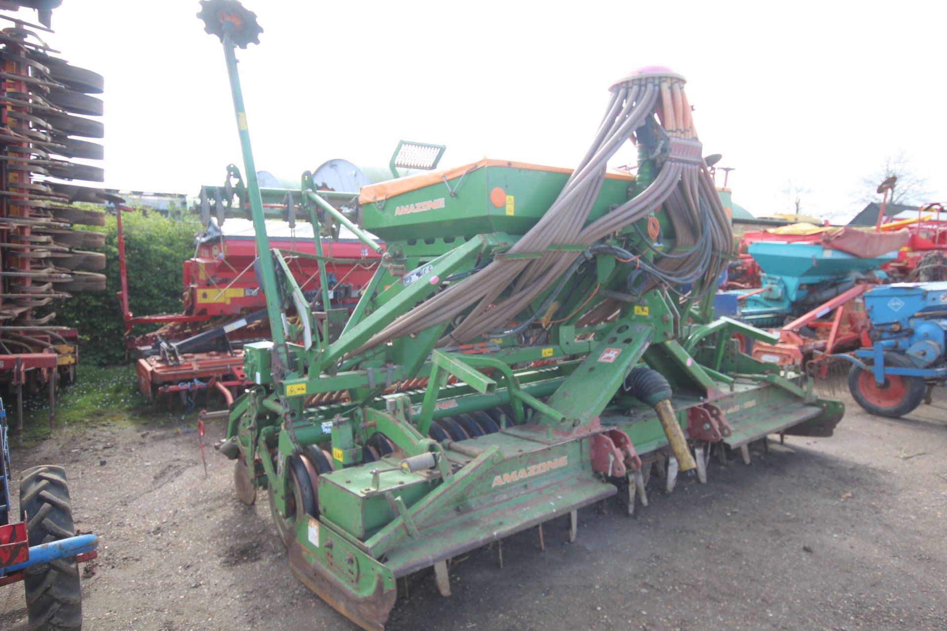 Amazone KE403 4m combination drill. 2005. With disc coulters, pre-em and tramlime. Manual, Control - Image 2 of 44