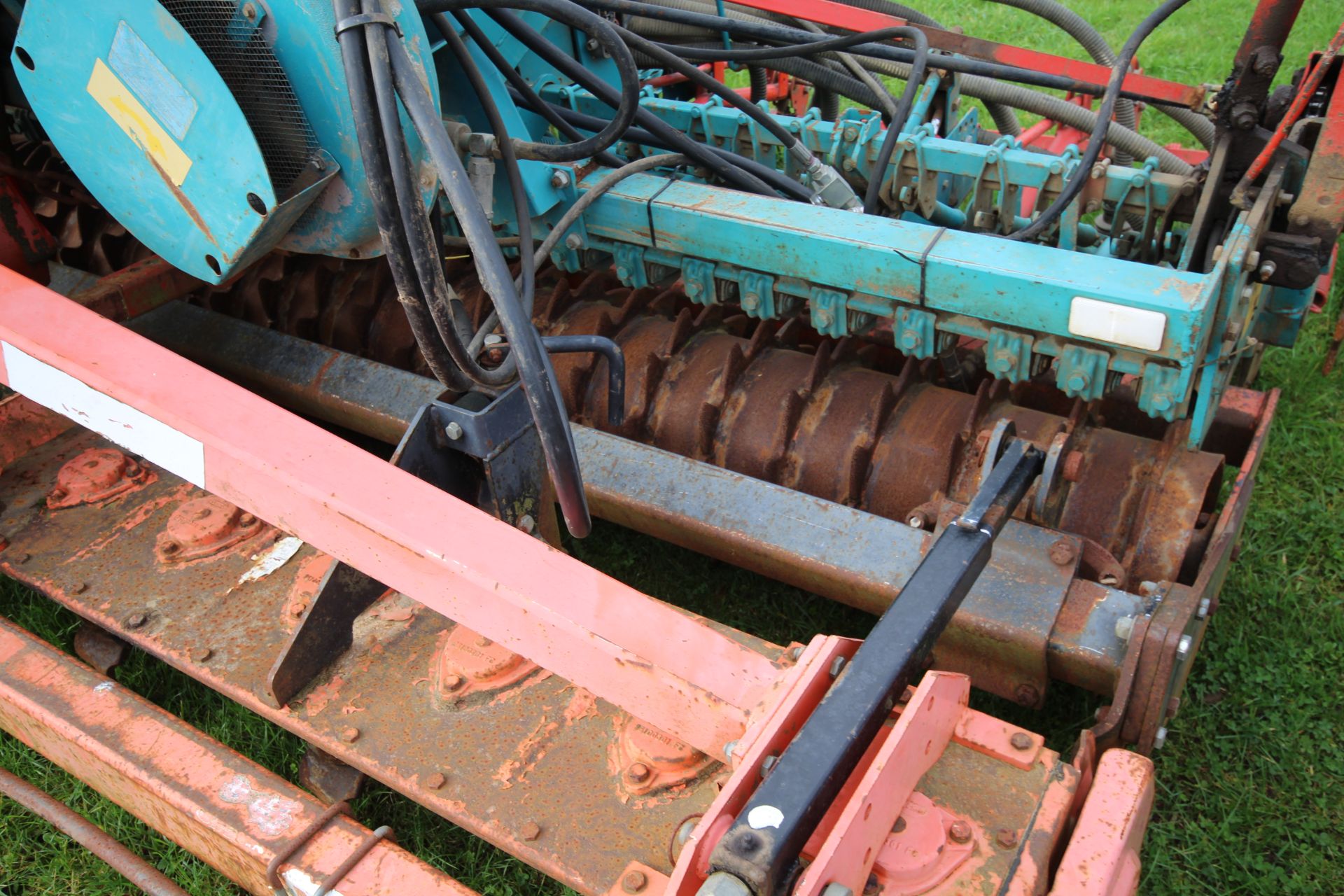 Maschio/ Sulky drill 4m combination. Comprising Maschio DM4000 power harrow coupled to Sulky SPI - Image 28 of 37