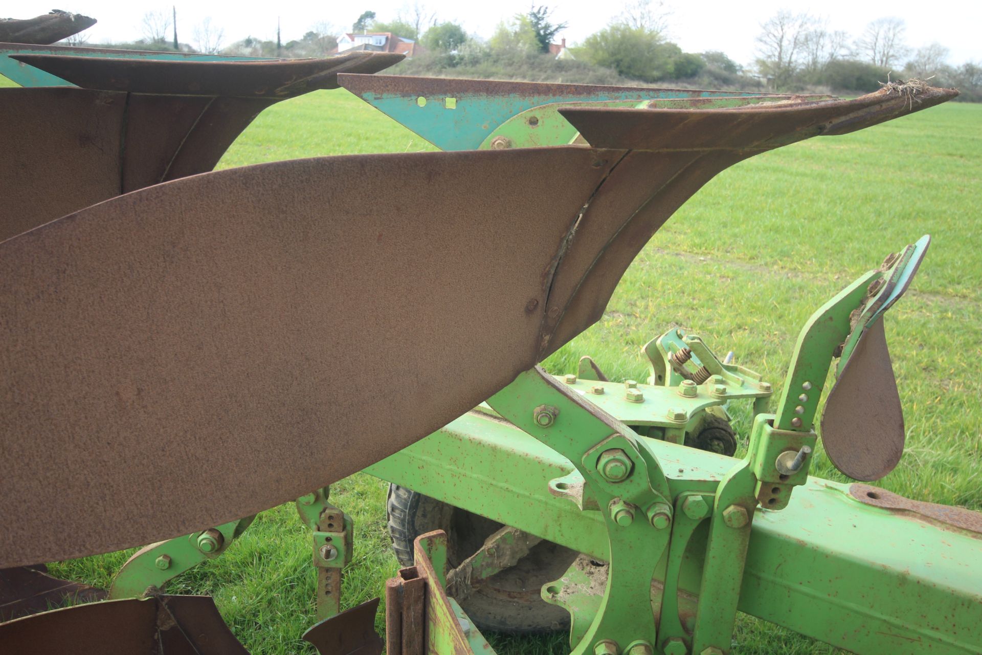 Dowdeswell 140 MA 5+1F reversible plough. With hydraulic press arm. Refurbished by Agri-Hire 2019. - Image 12 of 25