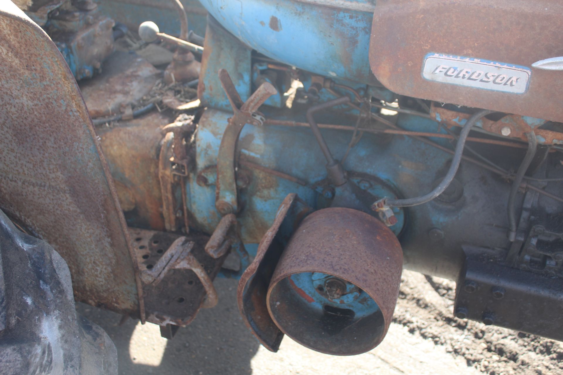 Fordson Major 2WD tractor. Registration 340 DAH. Date of first registration 08/07/1963. Serial - Image 24 of 39