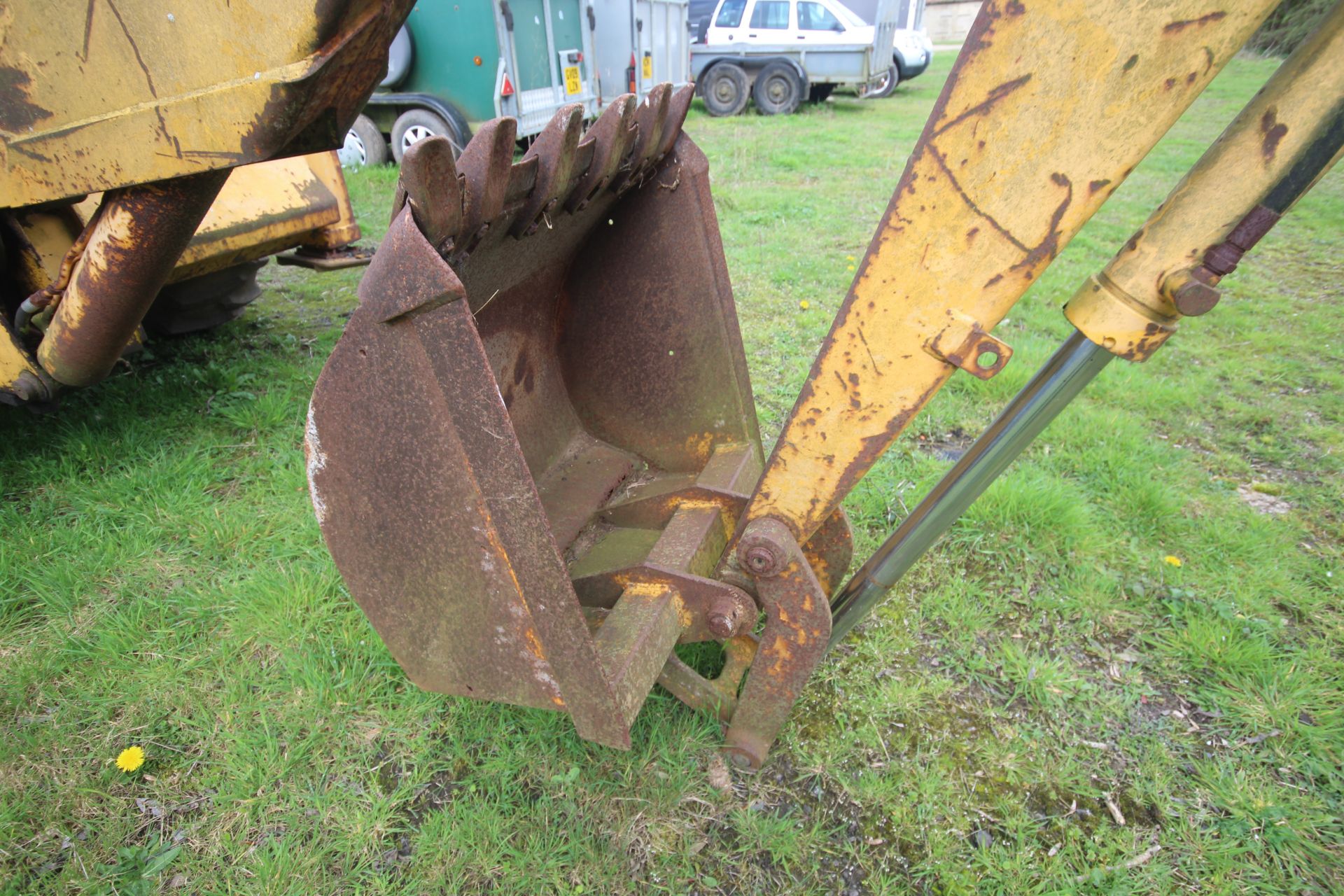 International Harvester 260A 2WD backhoe loader. Registration CWJ 891T (no paperwork). Date of first - Image 48 of 104