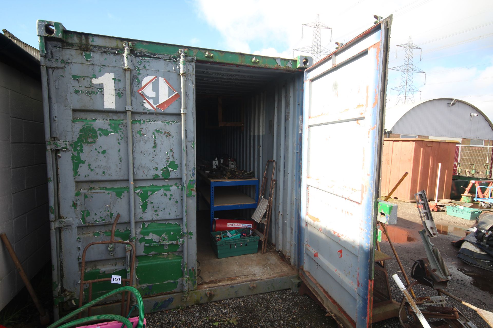 20ft shipping container. Contents not included. - Bild 2 aus 7