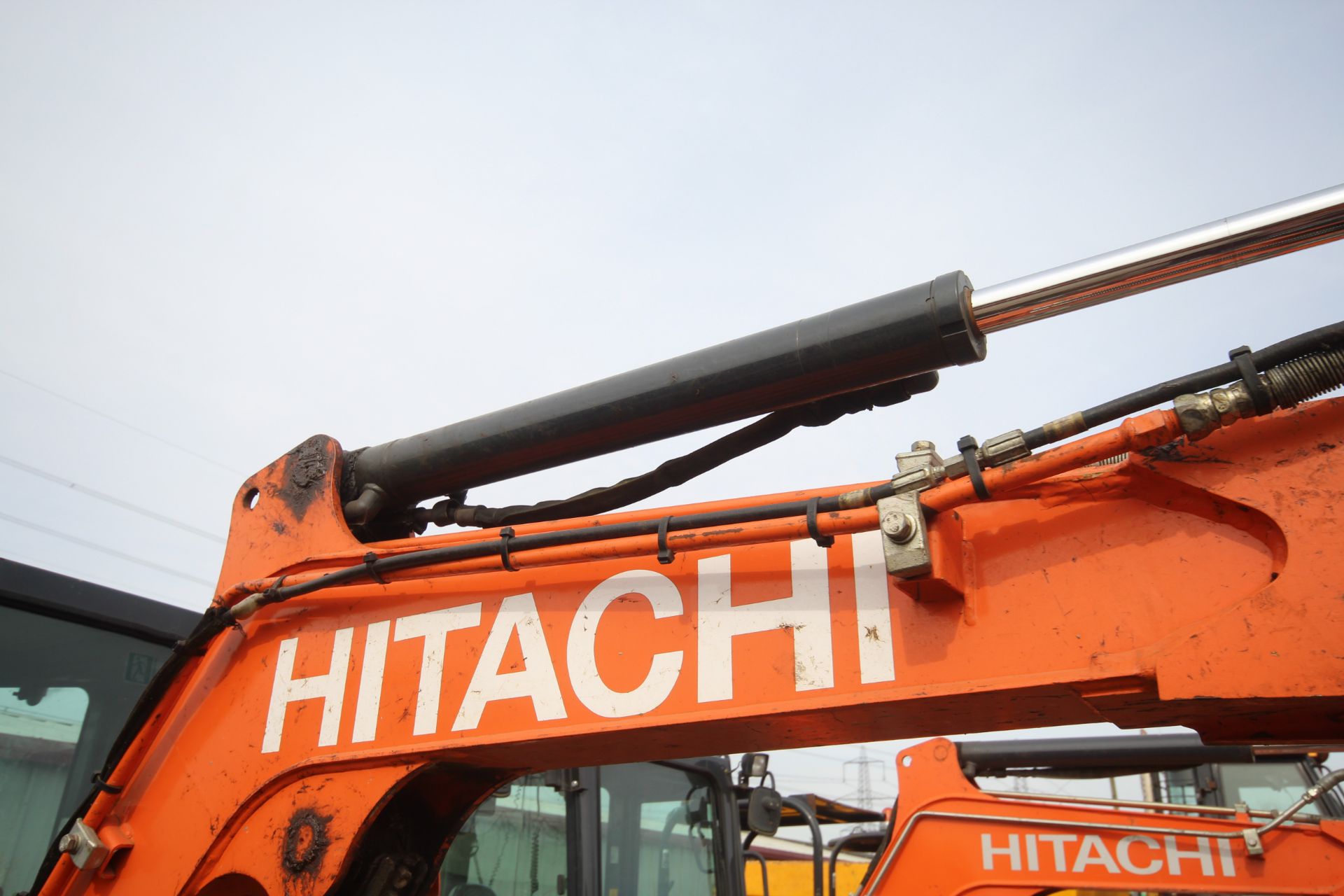 Hitachi Z-Axis 26U-5A CR 2.6T rubber track excavator. 2018. 3,000 hours. Serial number - Image 10 of 57