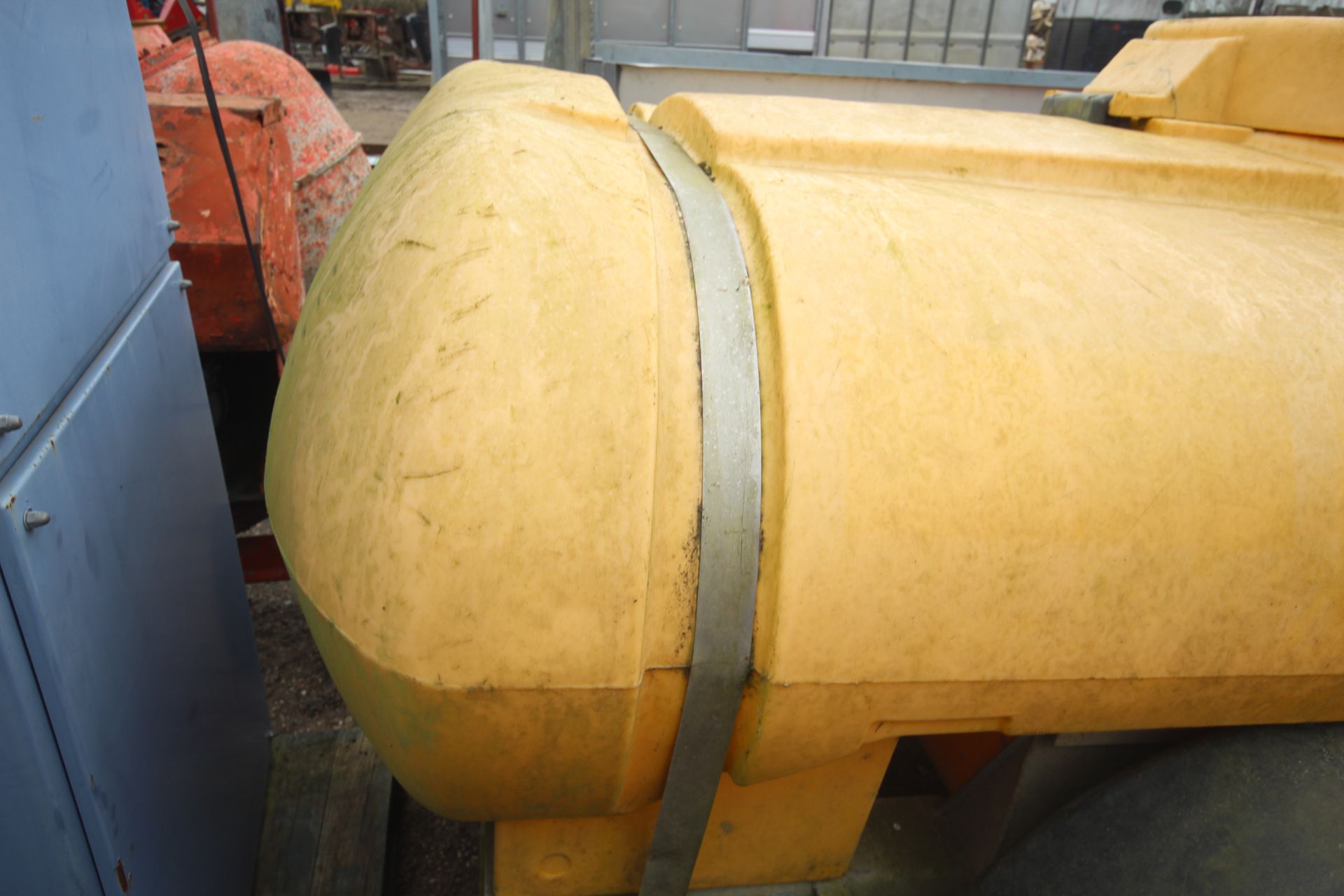 1,000L single axle fast tow water bowser. V - Image 12 of 23