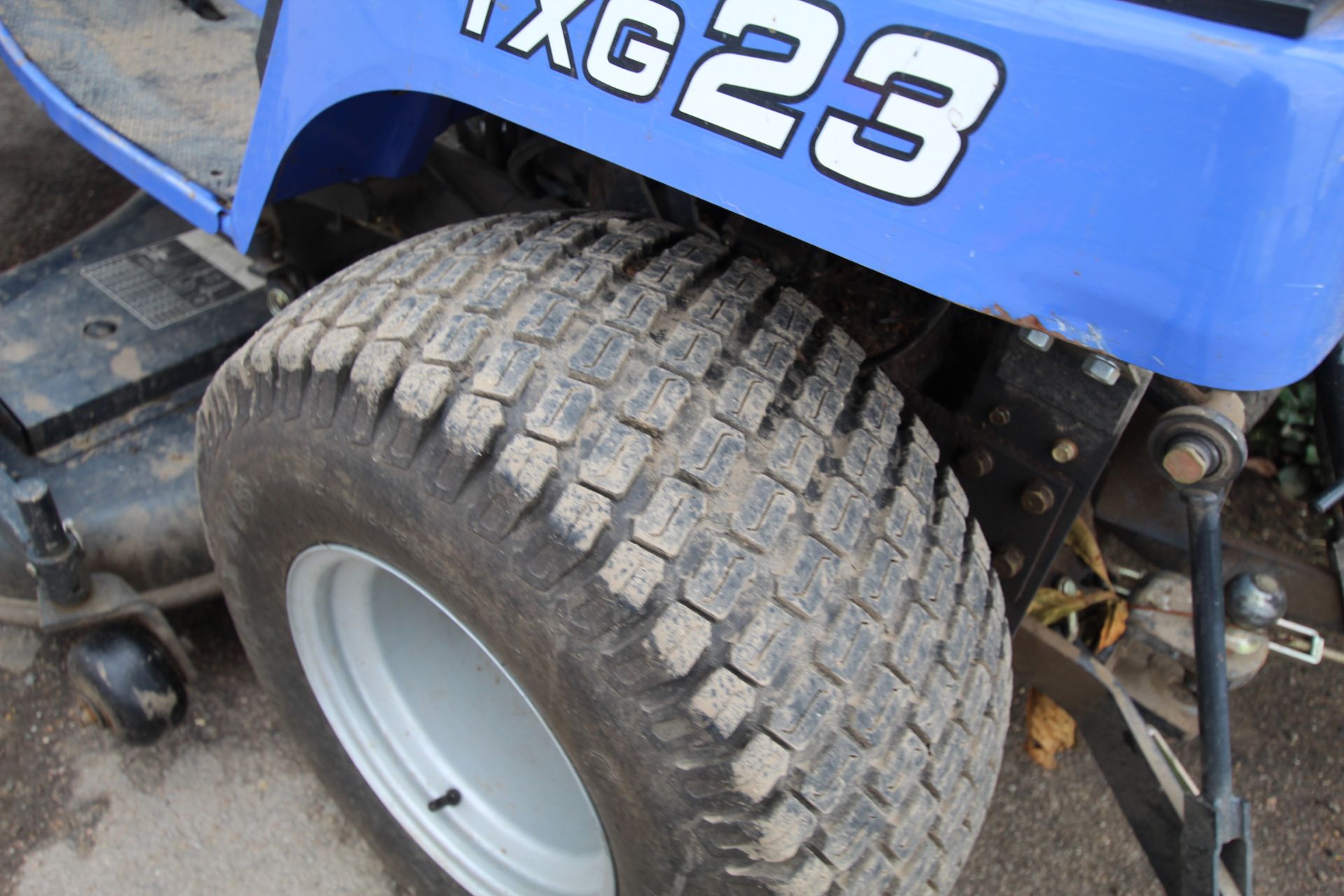 Iseki TGX23 4WD hydrostatic compact tractor. 725 h - Bild 18 aus 43