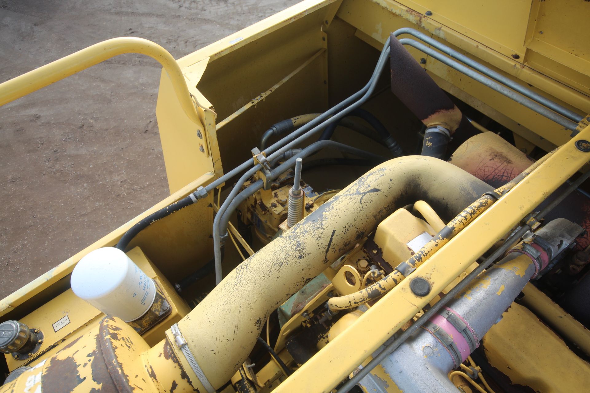 New Holland TX65 5 straw walker combine harvester. Registration N887 SKS. Date of first registration - Image 80 of 163