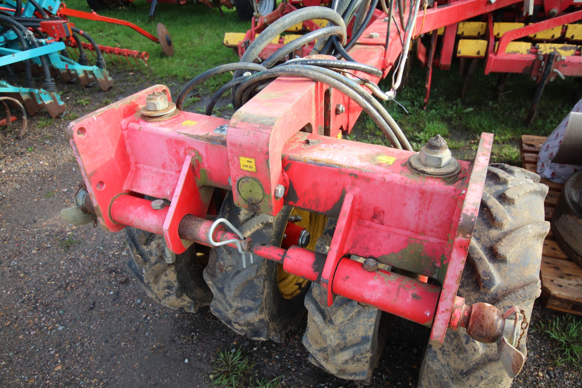 Vaderstad Rapid 400F 4m System Disc drill. With smooth tyre packer, front packer and spares. Control - Image 5 of 56