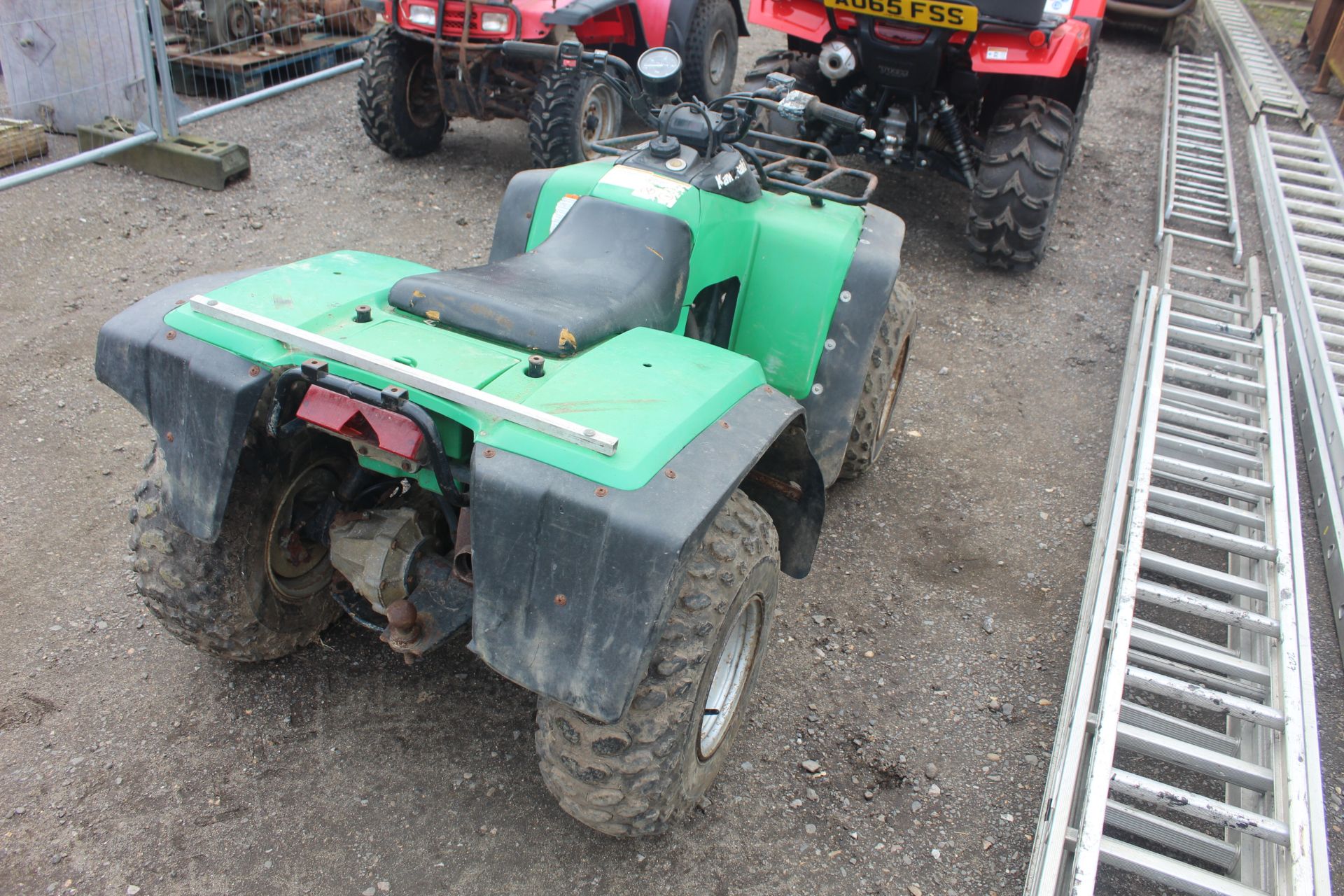 Kawasaki KLF 300 300cc 2WD quad bike. Key held. V - Image 3 of 28